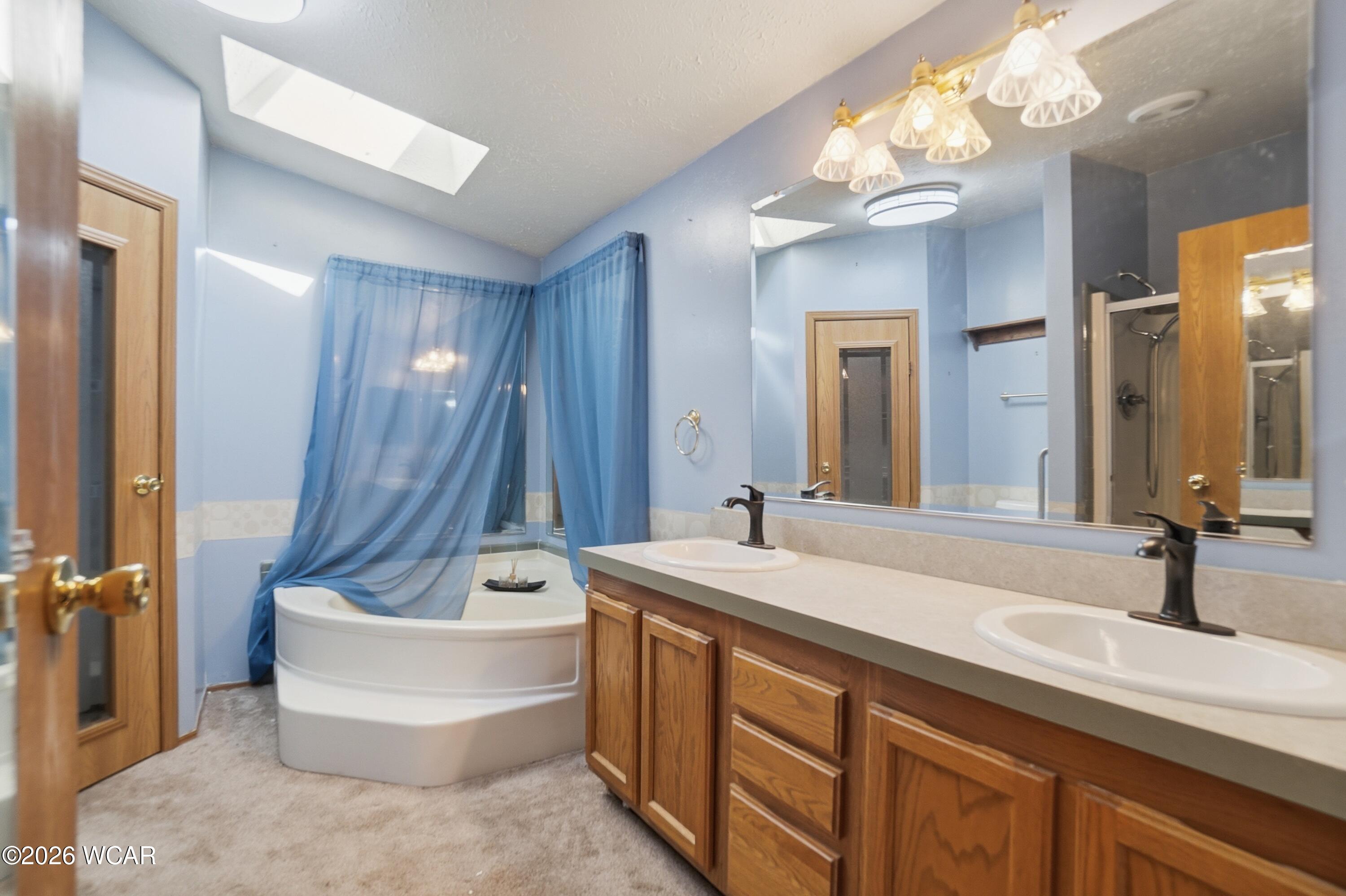 595 Lakeridge Drive, Lima, Ohio