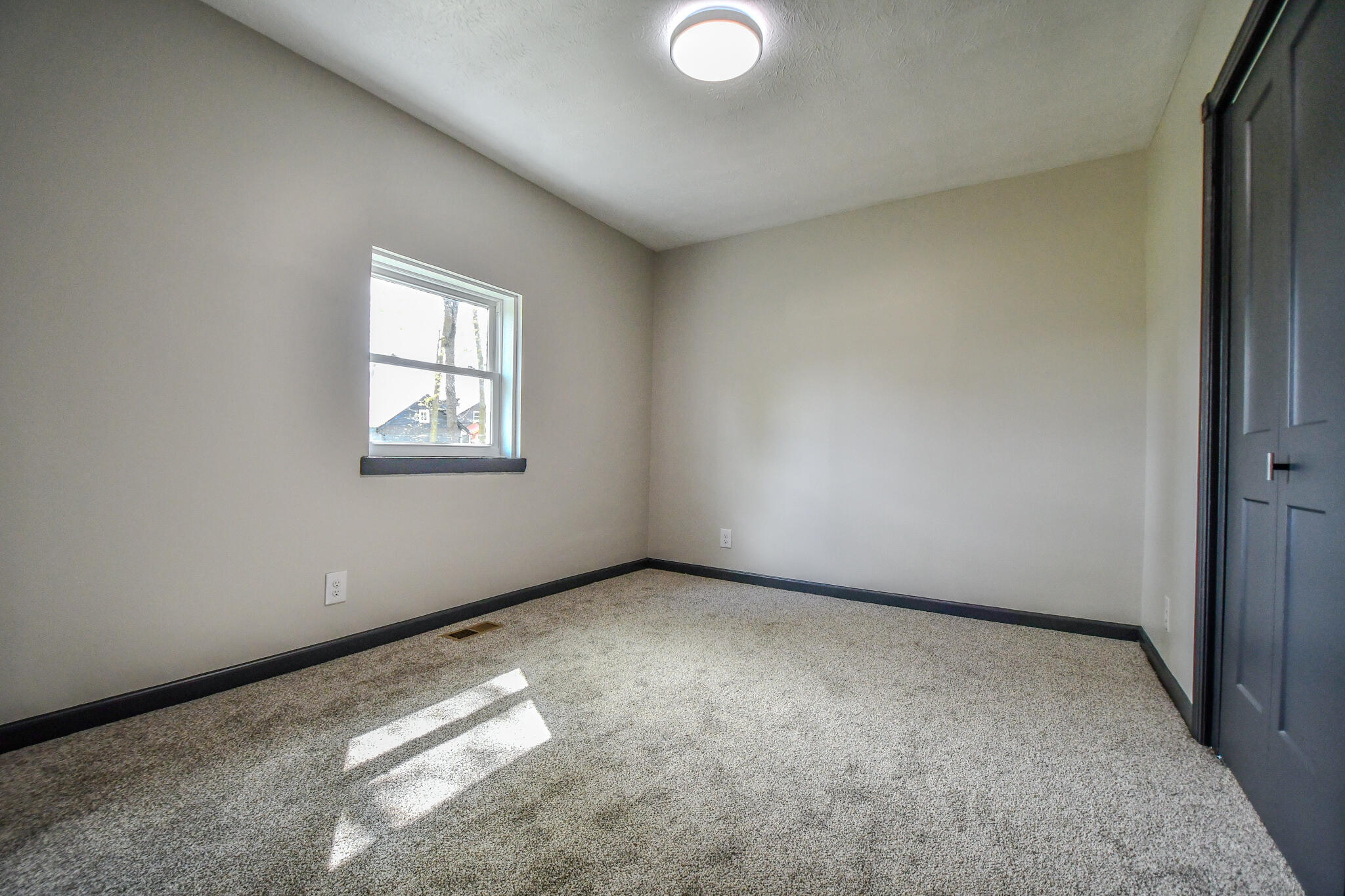 19 University Road, Medway, Ohio 45341