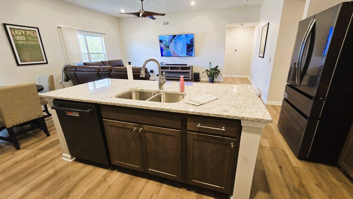 1702 Chevington Chase, Tipp City, Ohio 45371