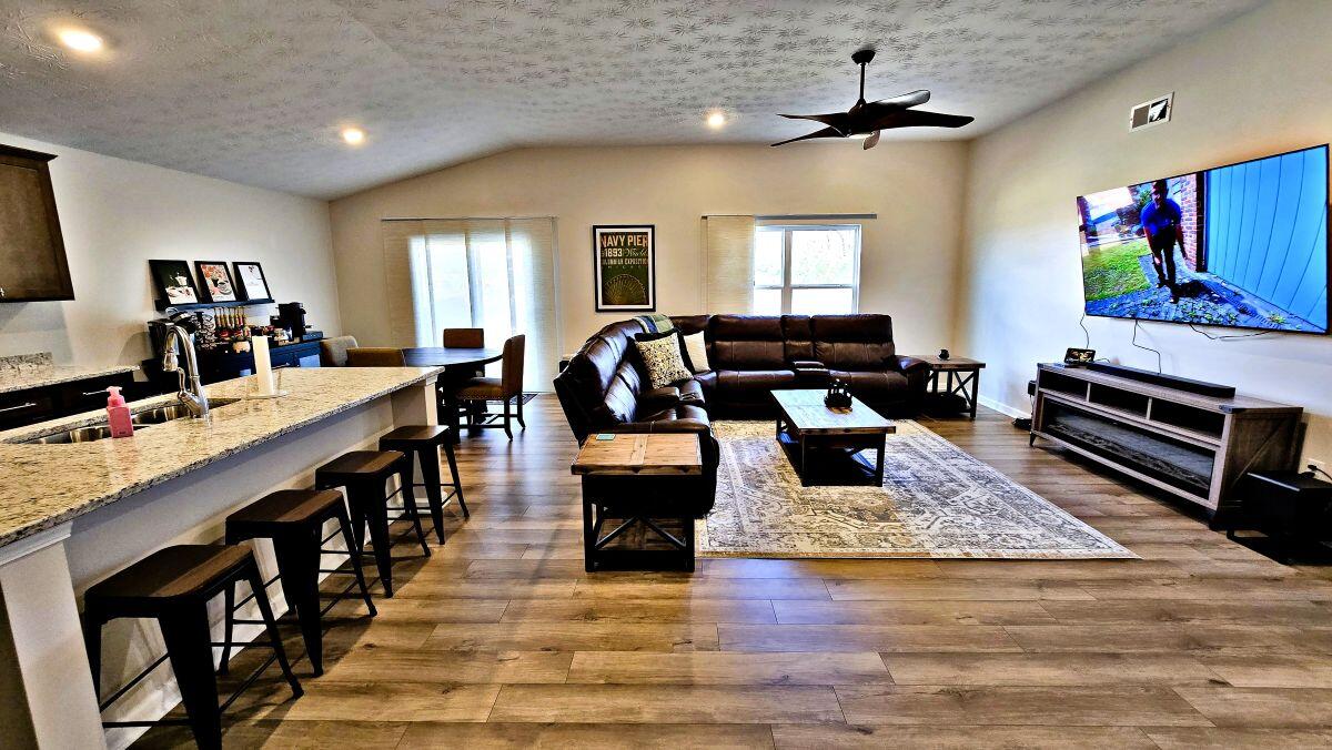 1702 Chevington Chase, Tipp City, Ohio 45371