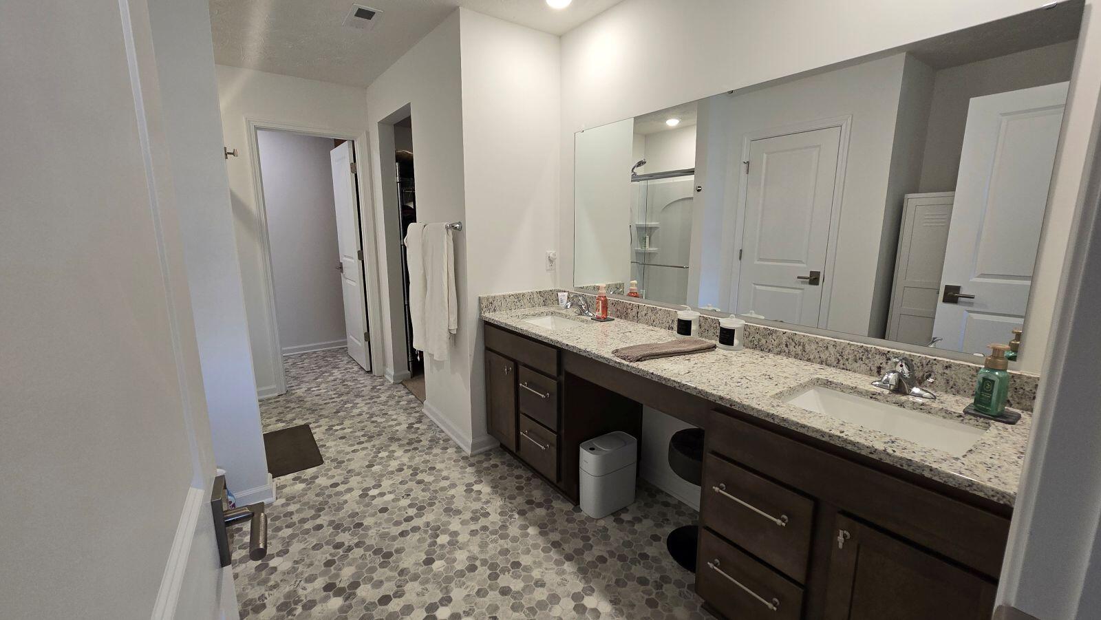 1702 Chevington Chase, Tipp City, Ohio 45371