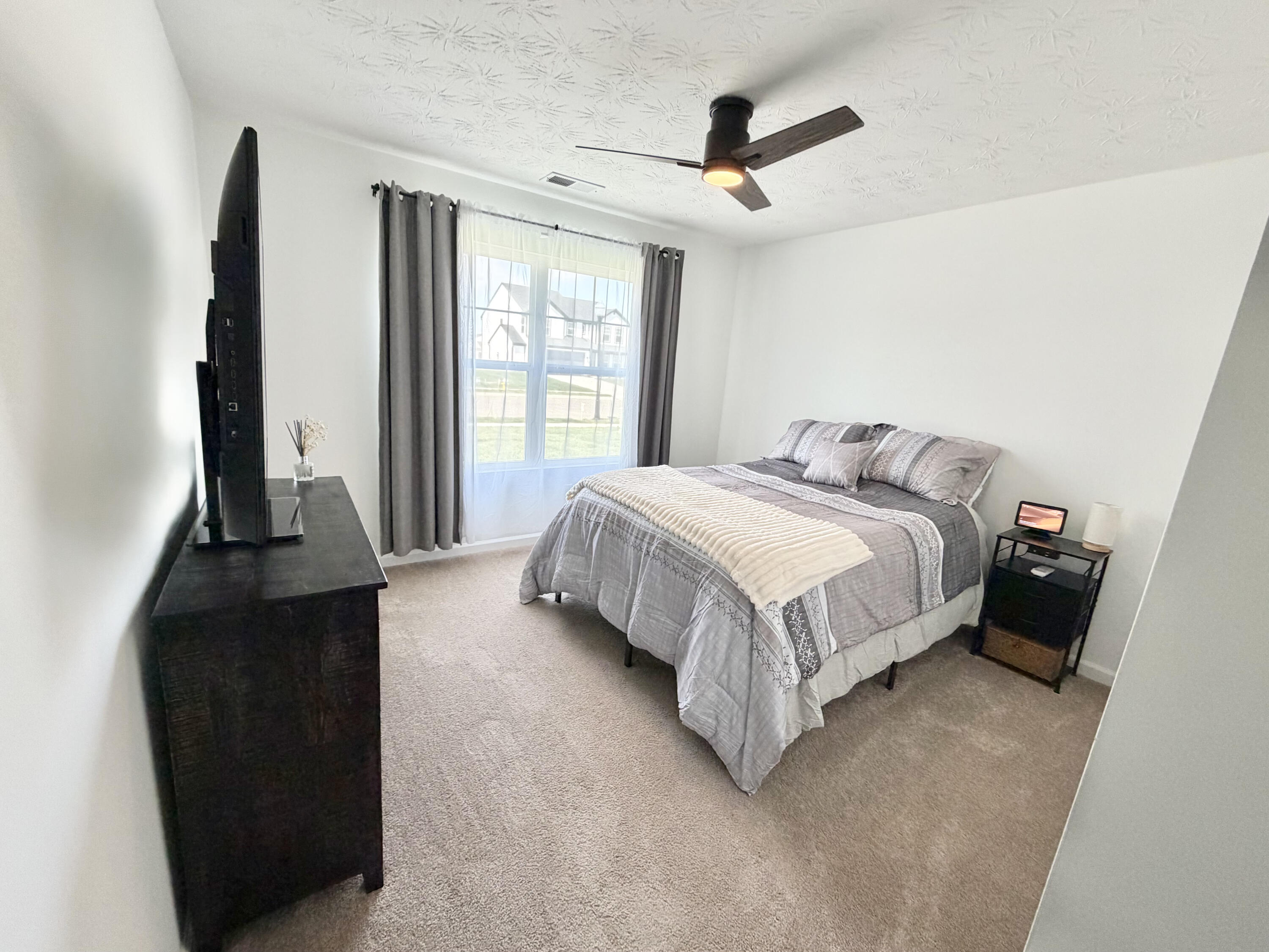 1702 Chevington Chase, Tipp City, Ohio 45371