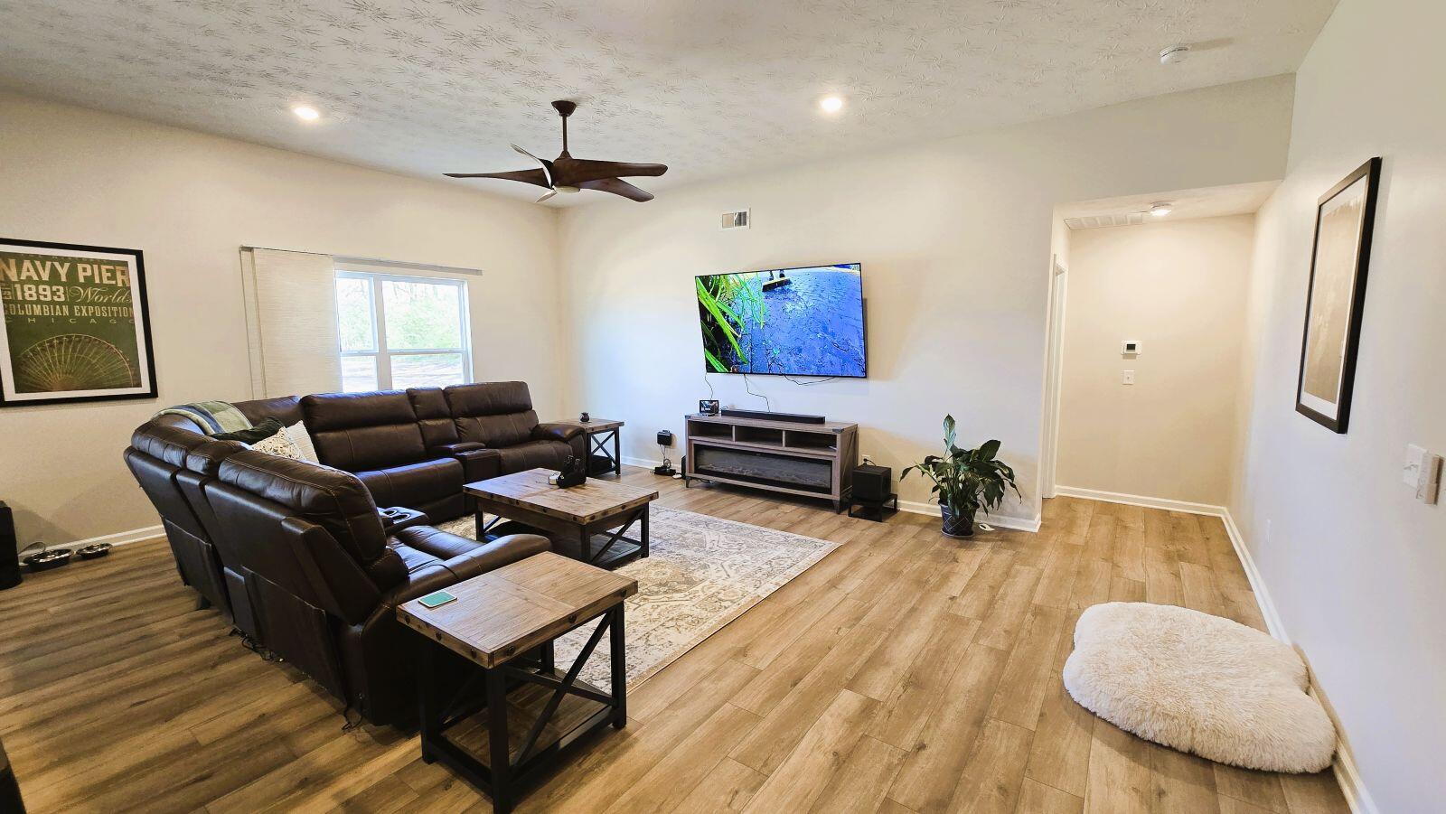 1702 Chevington Chase, Tipp City, Ohio 45371