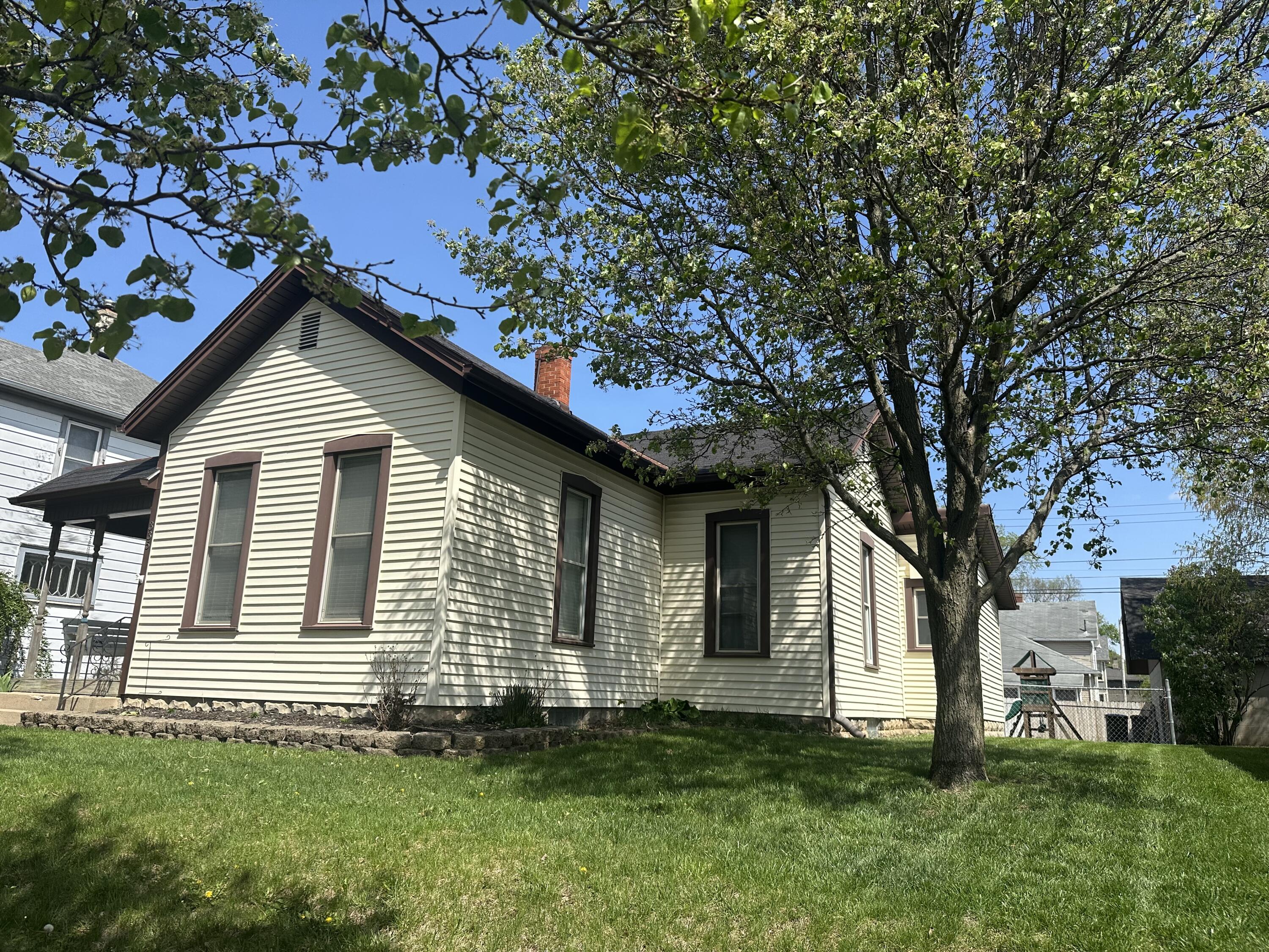 335 Garfield Avenue, Troy, Ohio 45373