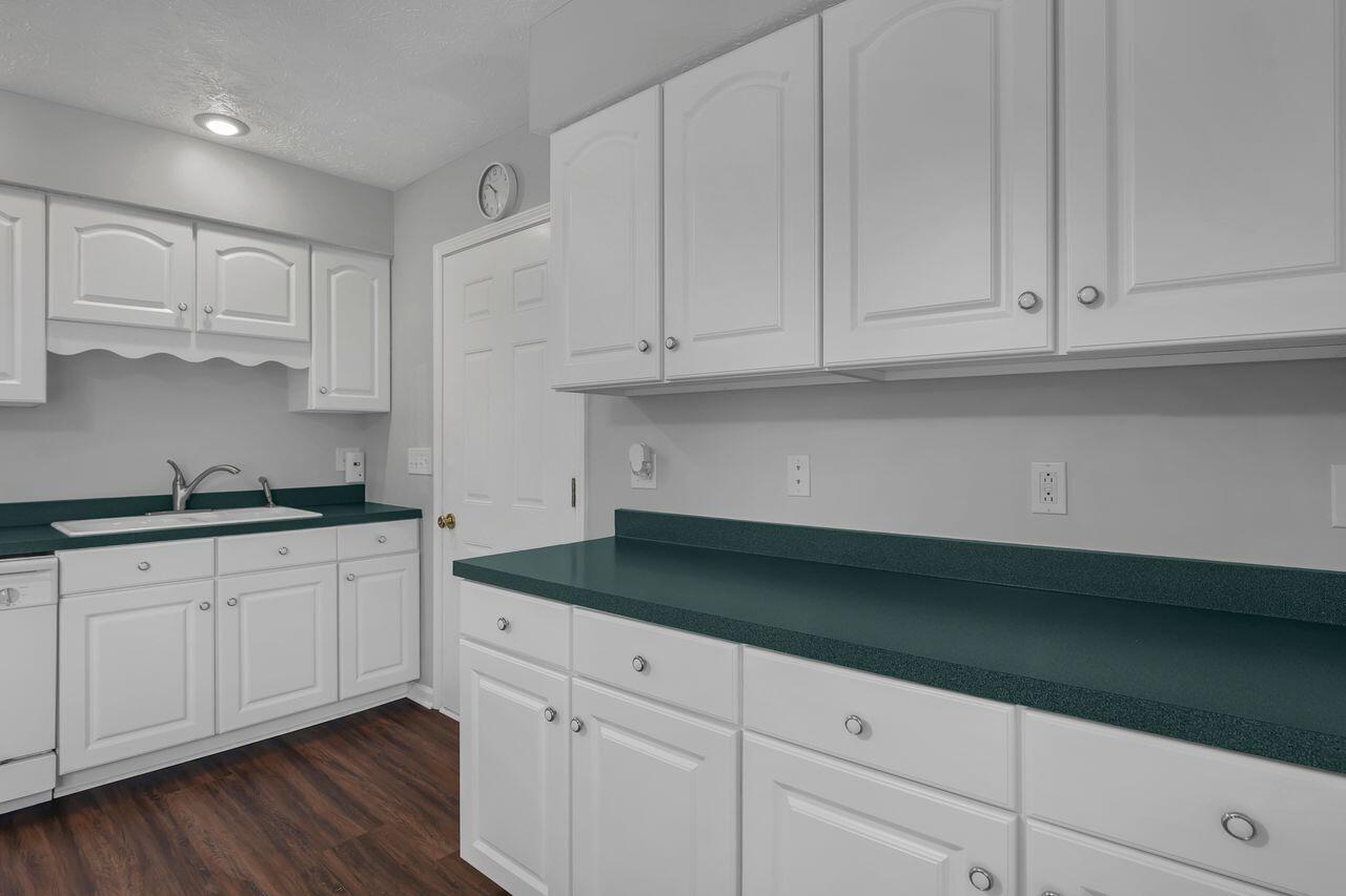 384 Bishop Drive, London, Ohio 43140