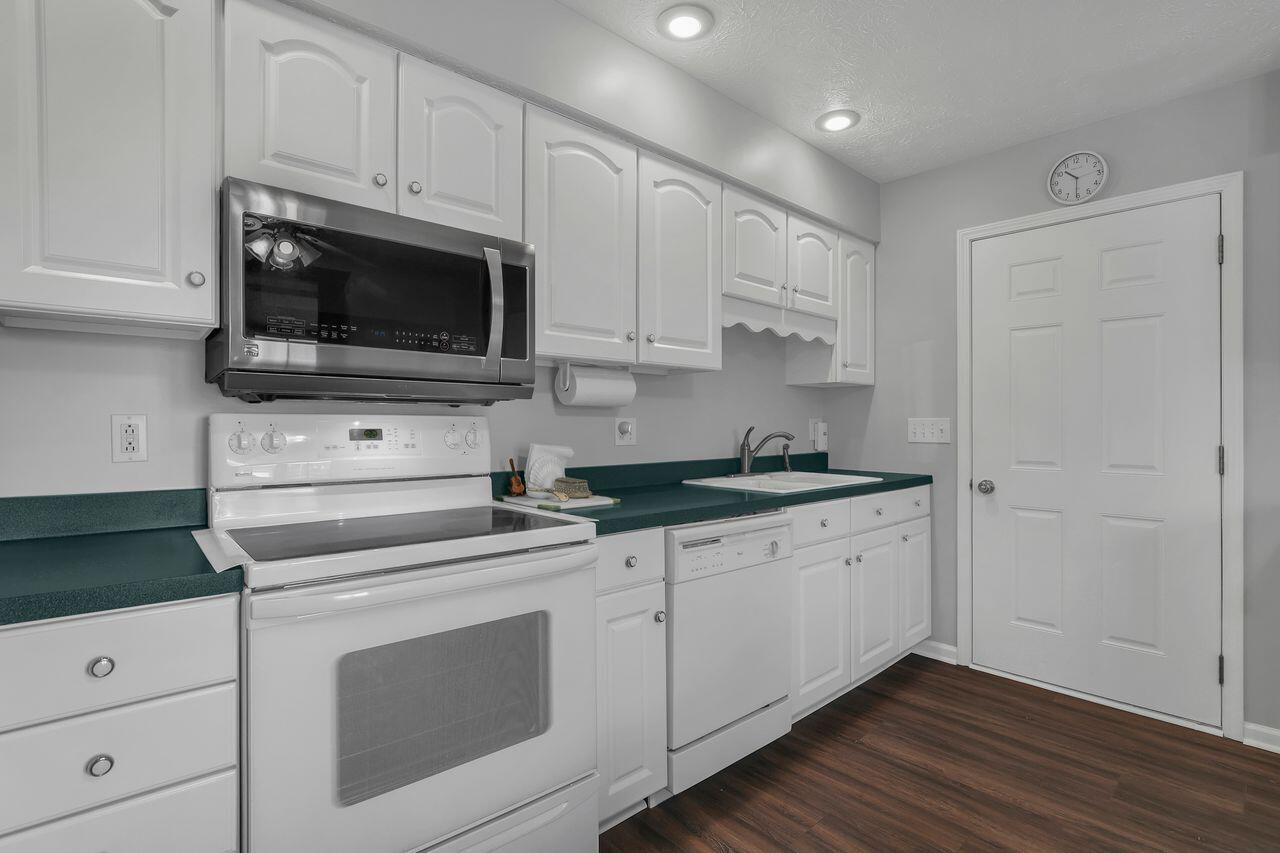 384 Bishop Drive, London, Ohio 43140