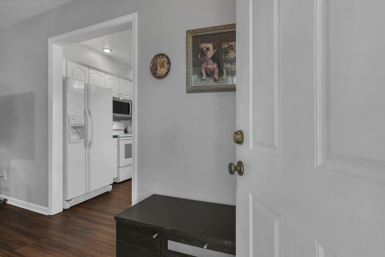 384 Bishop Drive, London, Ohio 43140