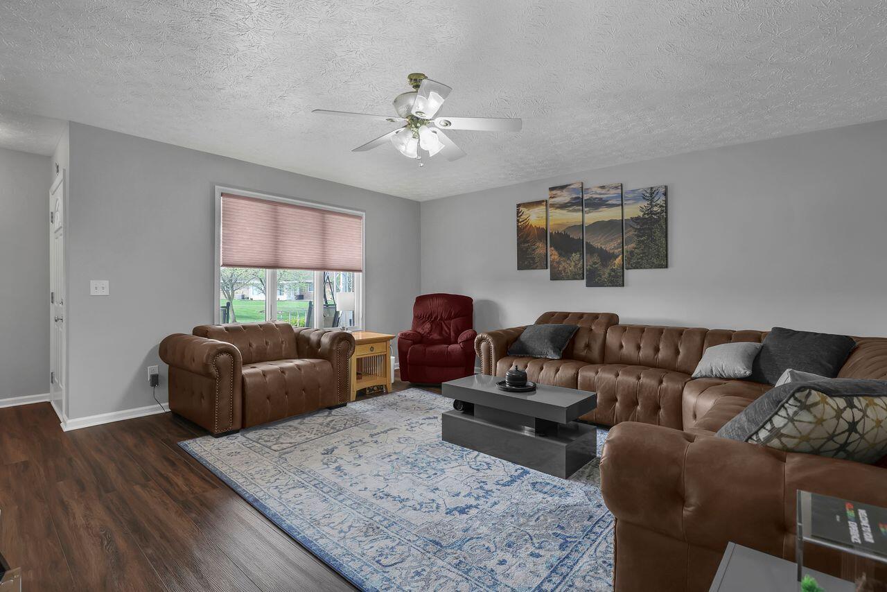 384 Bishop Drive, London, Ohio 43140