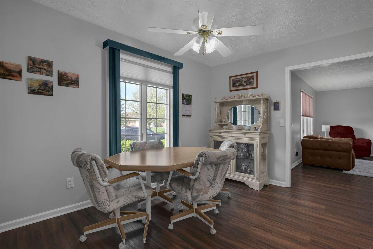 384 Bishop Drive, London, Ohio 43140