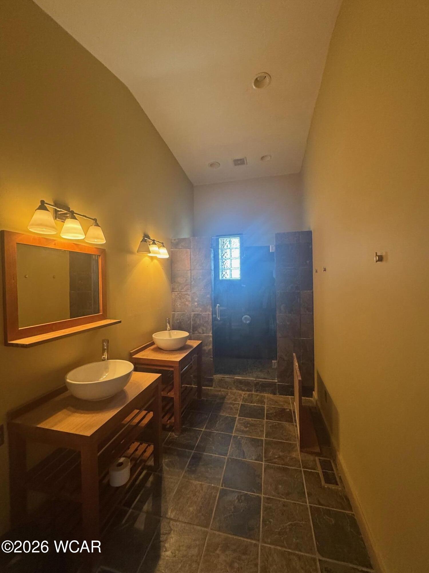 100-104 Columbus Street, Kenton, Ohio