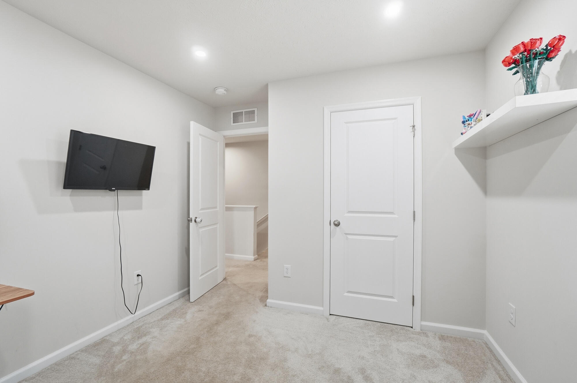 207 Chesapeake Circle, Springfield, Ohio 45505