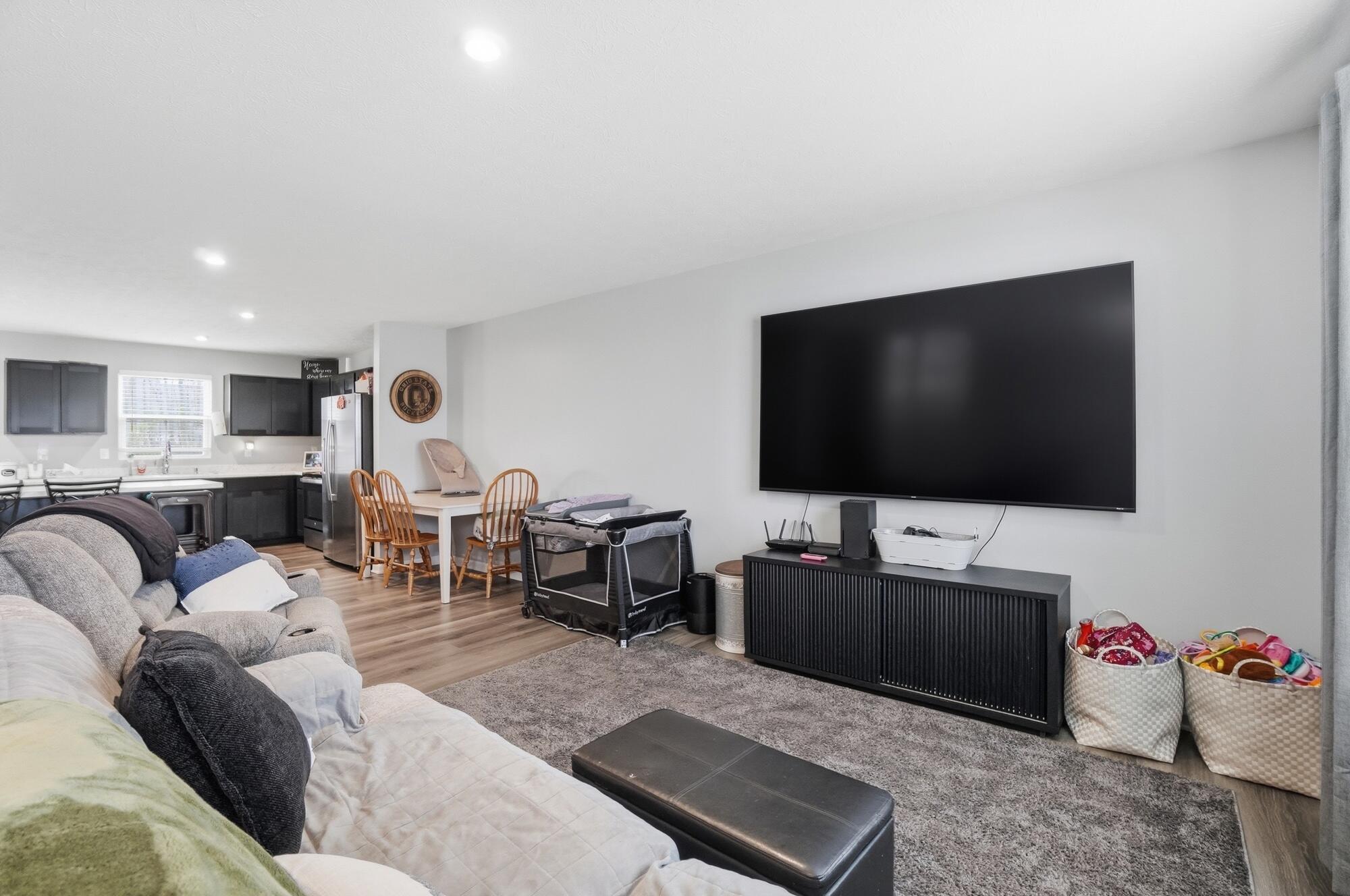 207 Chesapeake Circle, Springfield, Ohio 45505