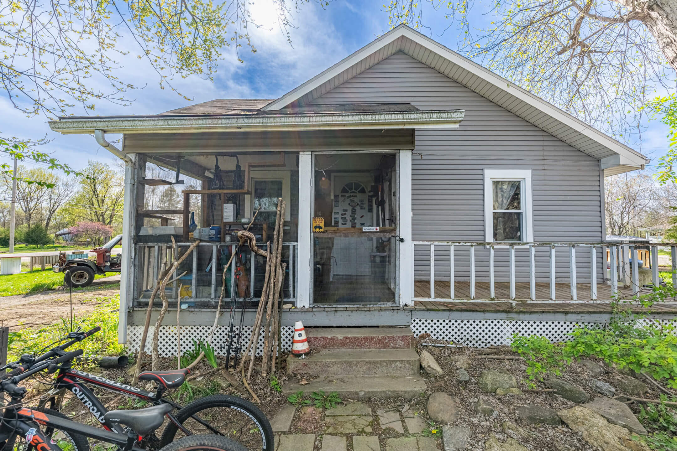 5654 National Road, Springfield, Ohio 45504