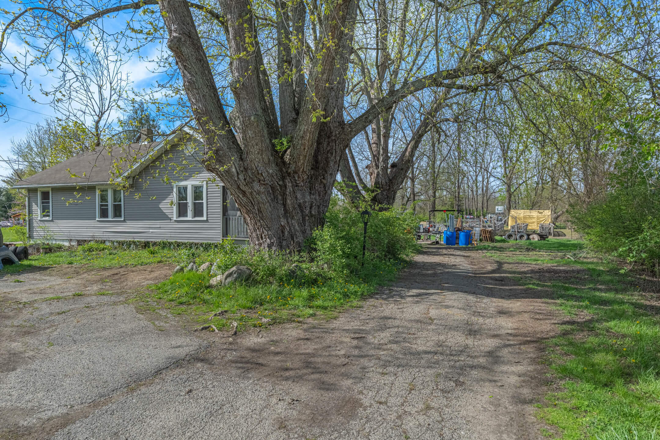 5654 National Road, Springfield, Ohio 45504