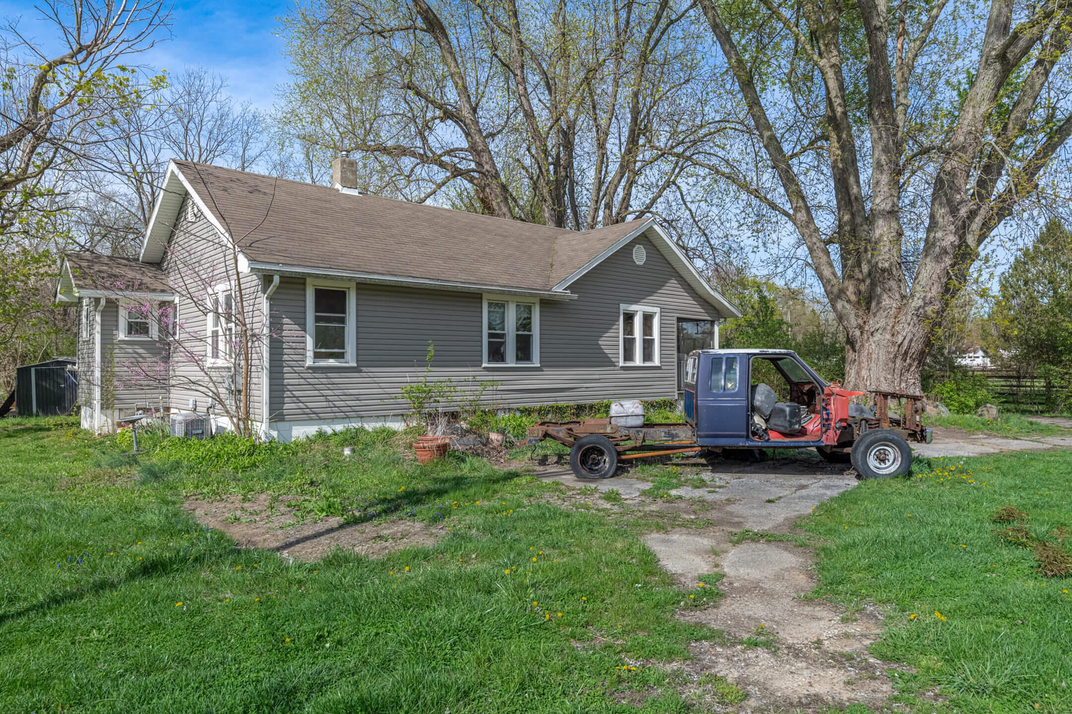 5654 National Road, Springfield, Ohio 45504