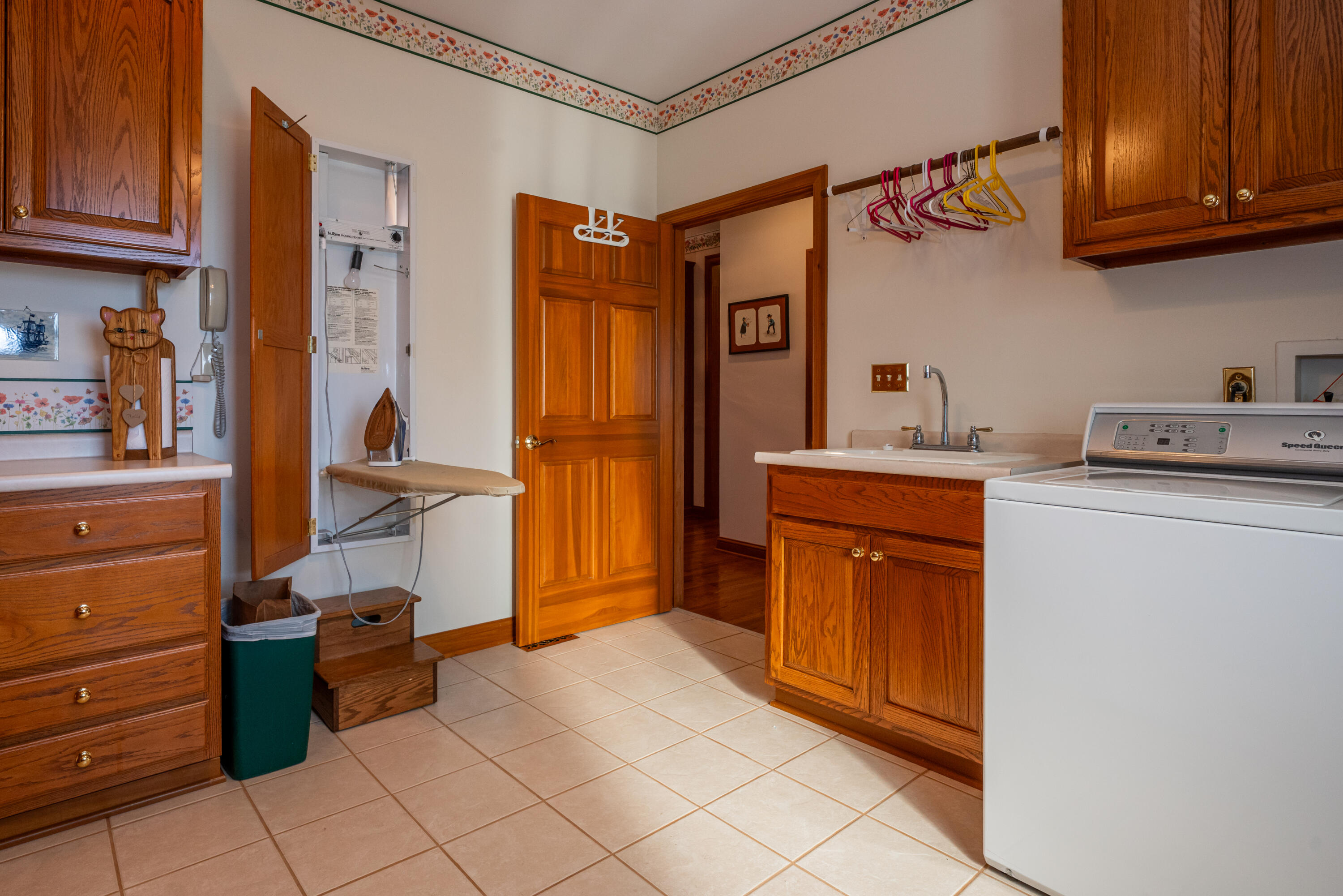 3955 Oakview Drive, Beavercreek, Ohio 45430