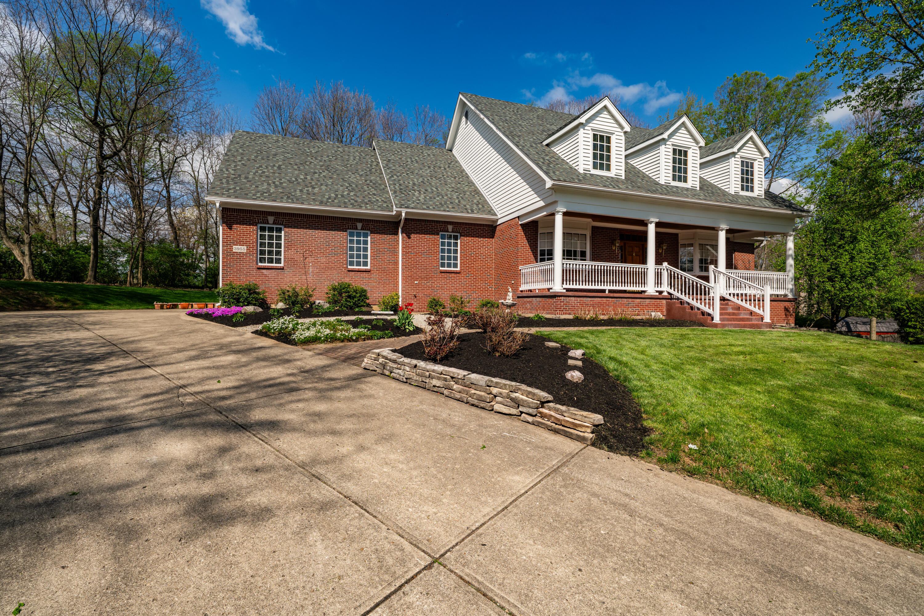 3955 Oakview Drive, Beavercreek, Ohio 45430