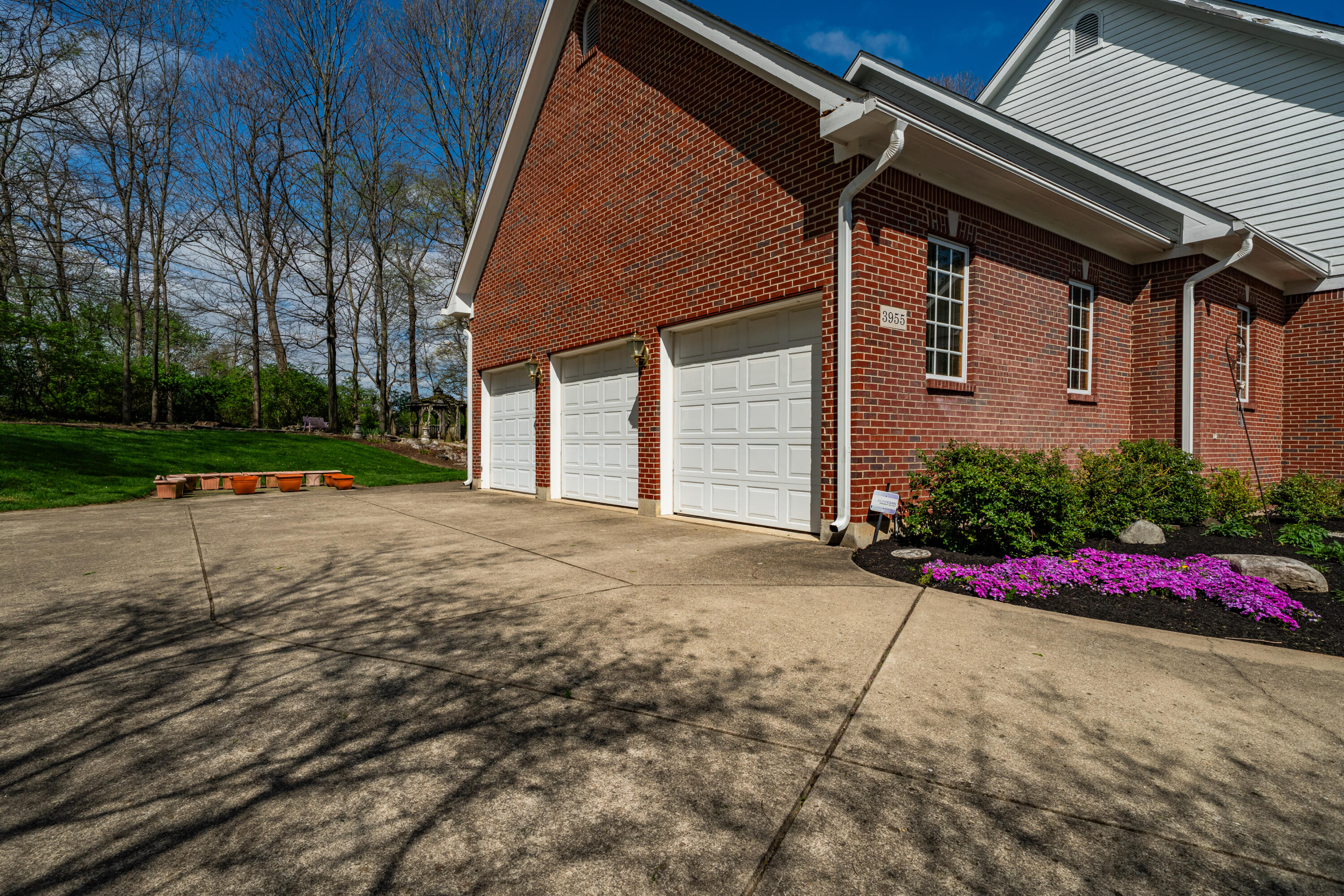 3955 Oakview Drive, Beavercreek, Ohio 45430