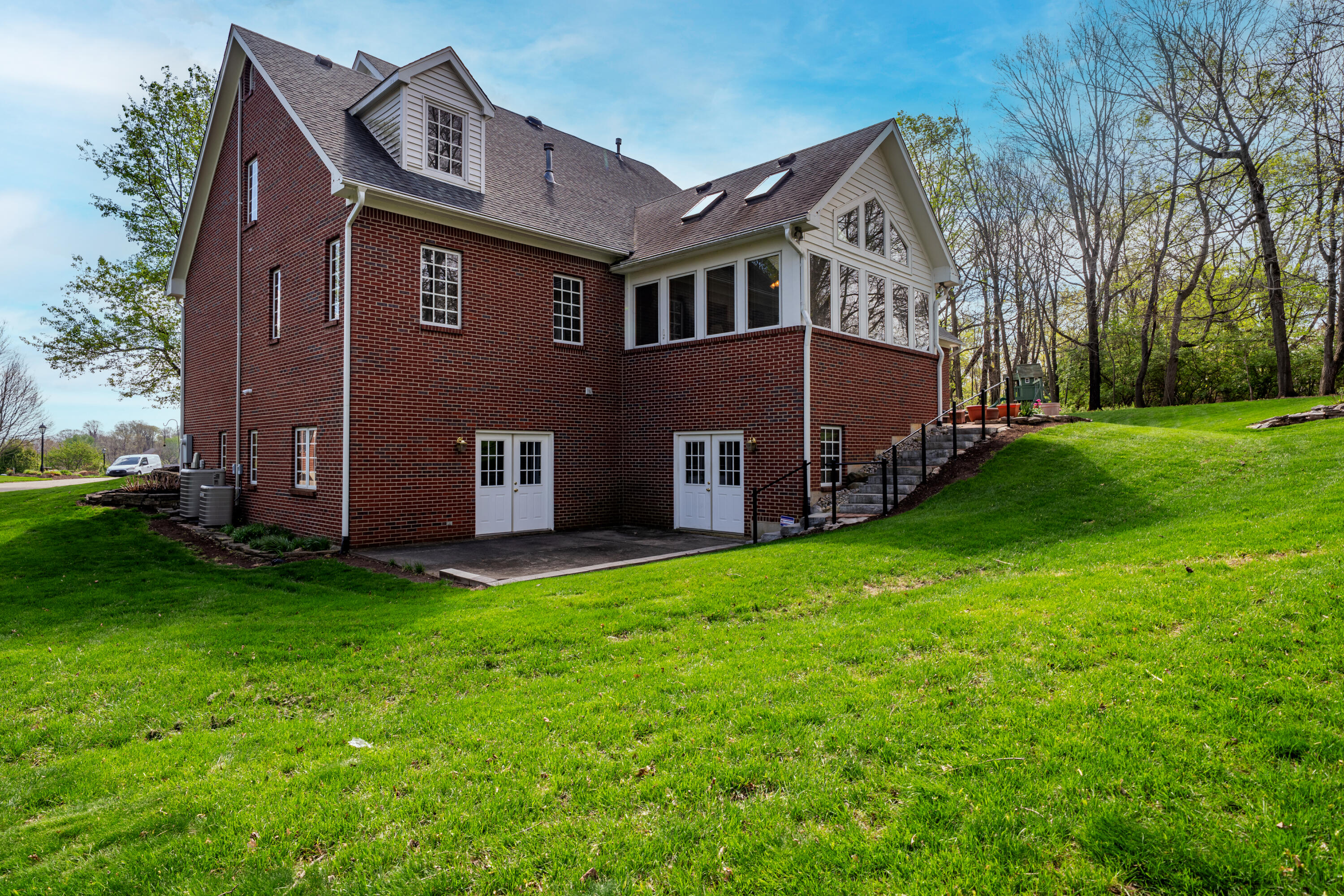 3955 Oakview Drive, Beavercreek, Ohio 45430