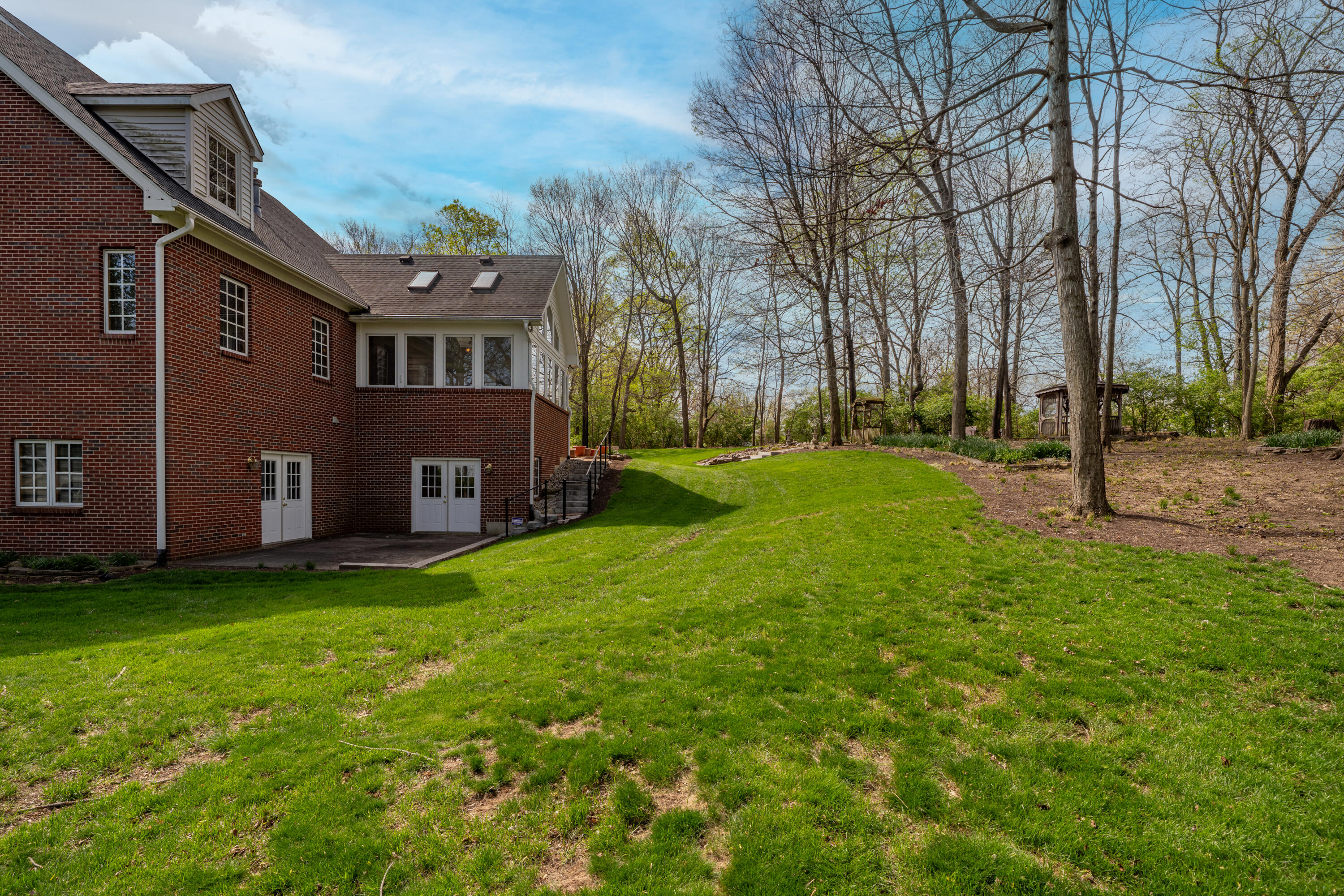 3955 Oakview Drive, Beavercreek, Ohio 45430