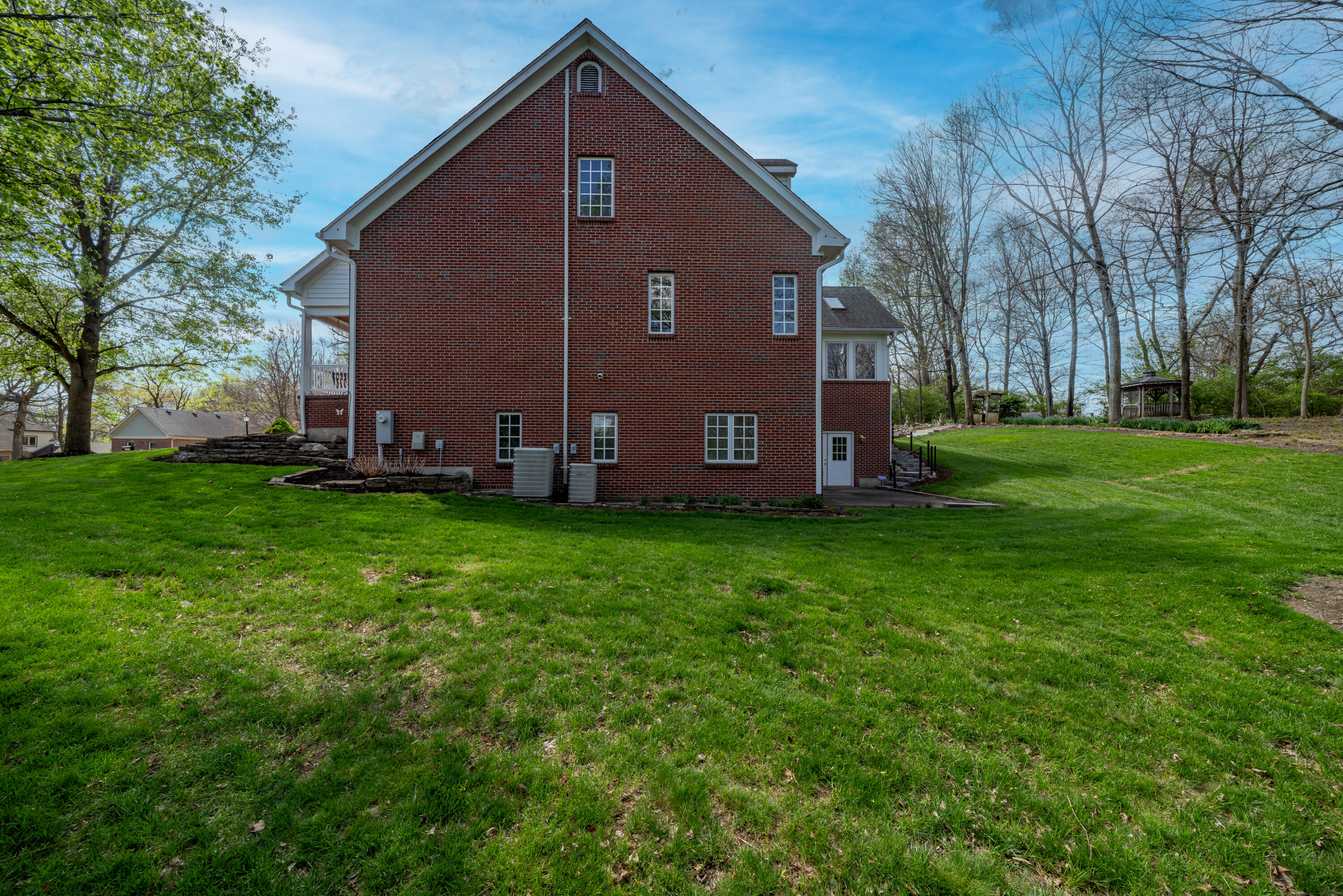 3955 Oakview Drive, Beavercreek, Ohio 45430