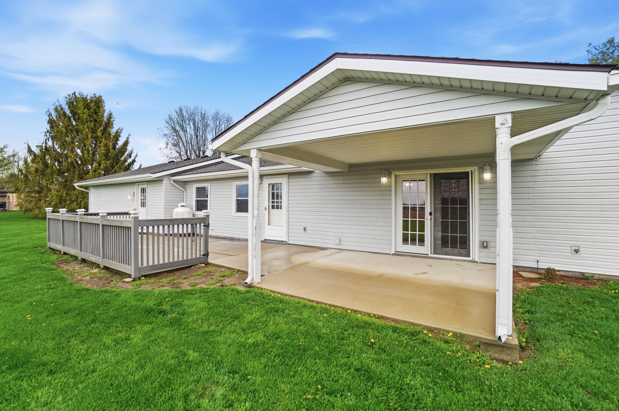 3715 Randee Lane, Springfield, Ohio 45502