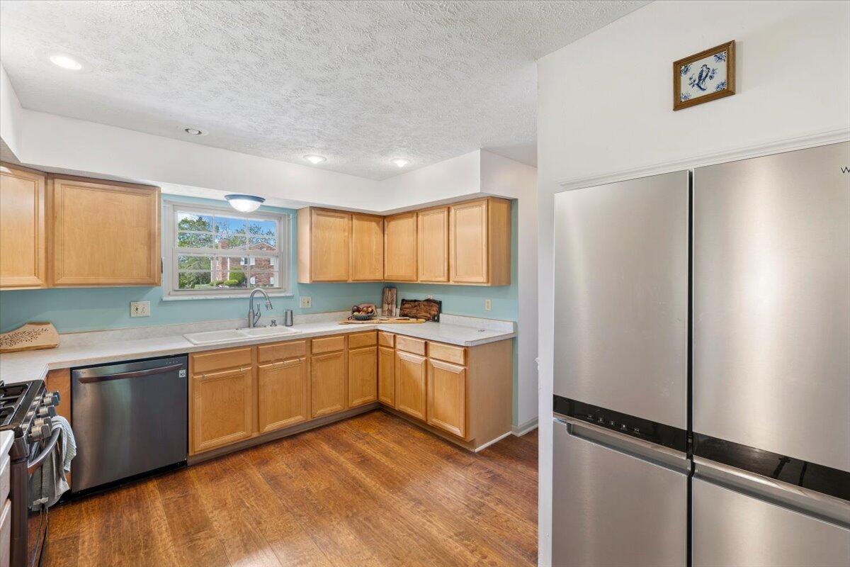 6330 Rangeview Drive, Dayton, Ohio 45415