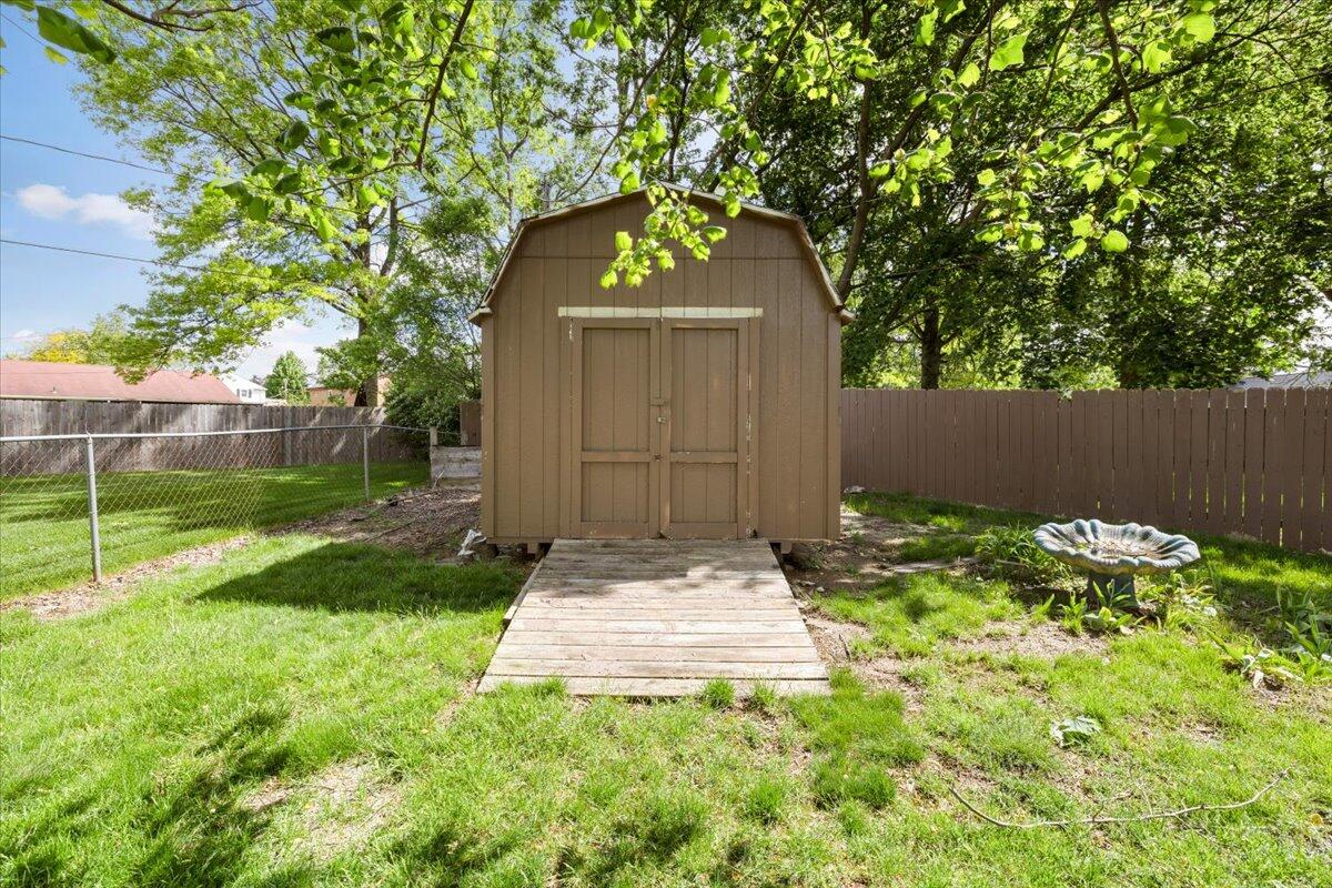 6330 Rangeview Drive, Dayton, Ohio 45415