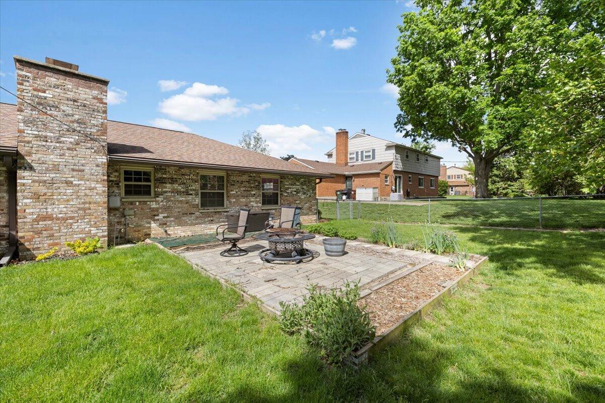 6330 Rangeview Drive, Dayton, Ohio 45415
