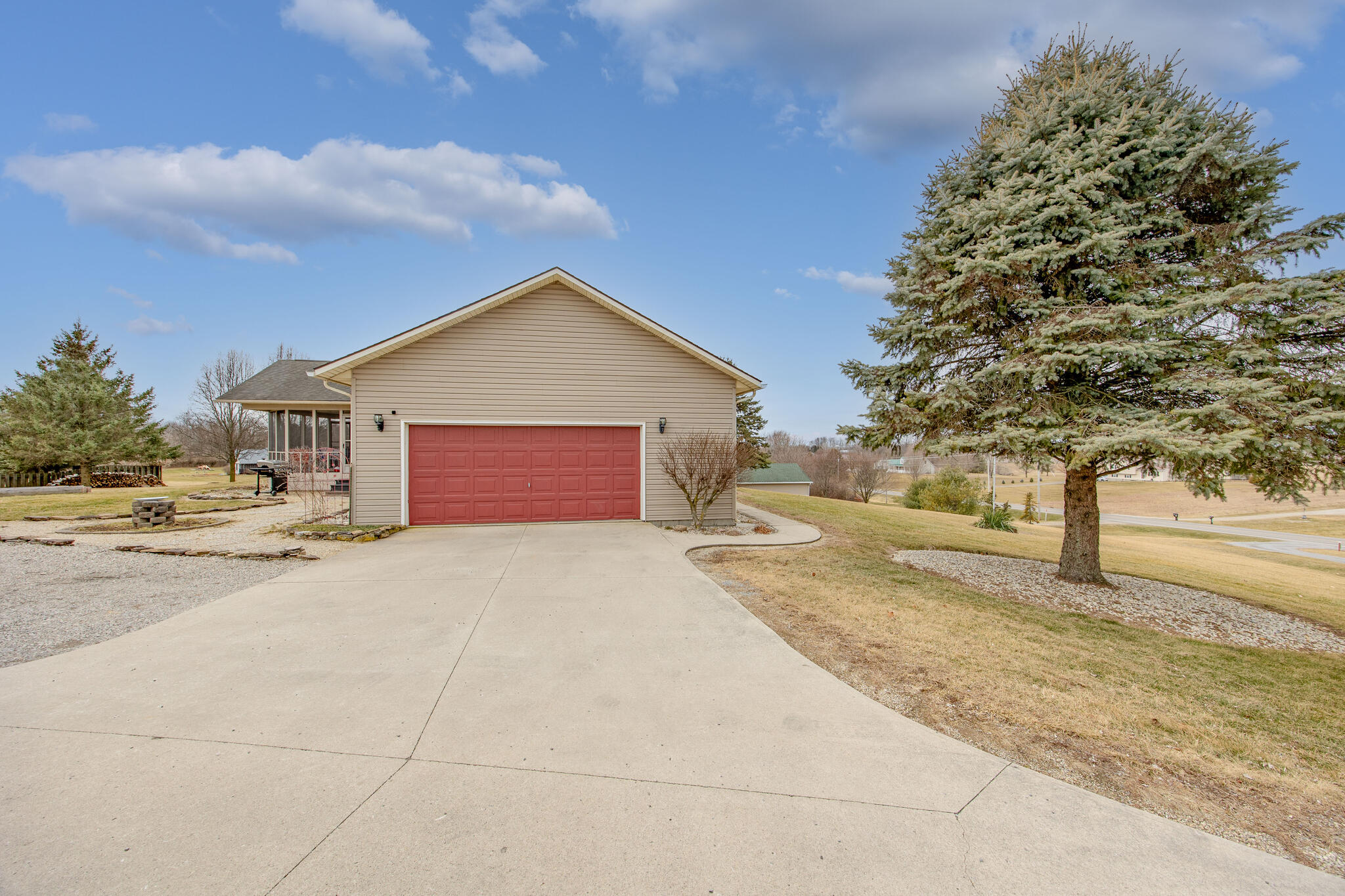 3181 County Road 18, Bellefontaine, Ohio 43311