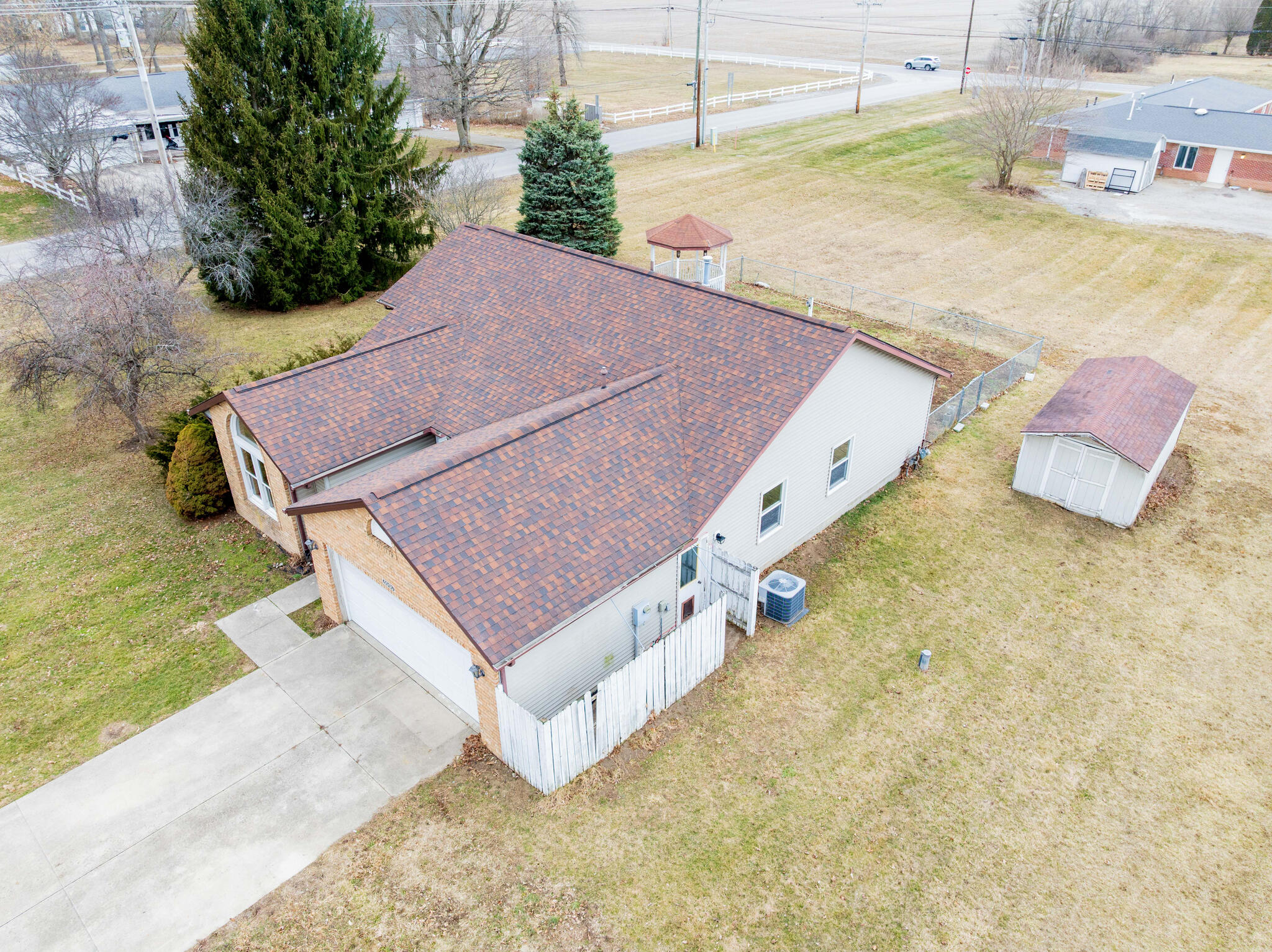 6990 Sunfish Drive, Huntsville, Ohio 43324