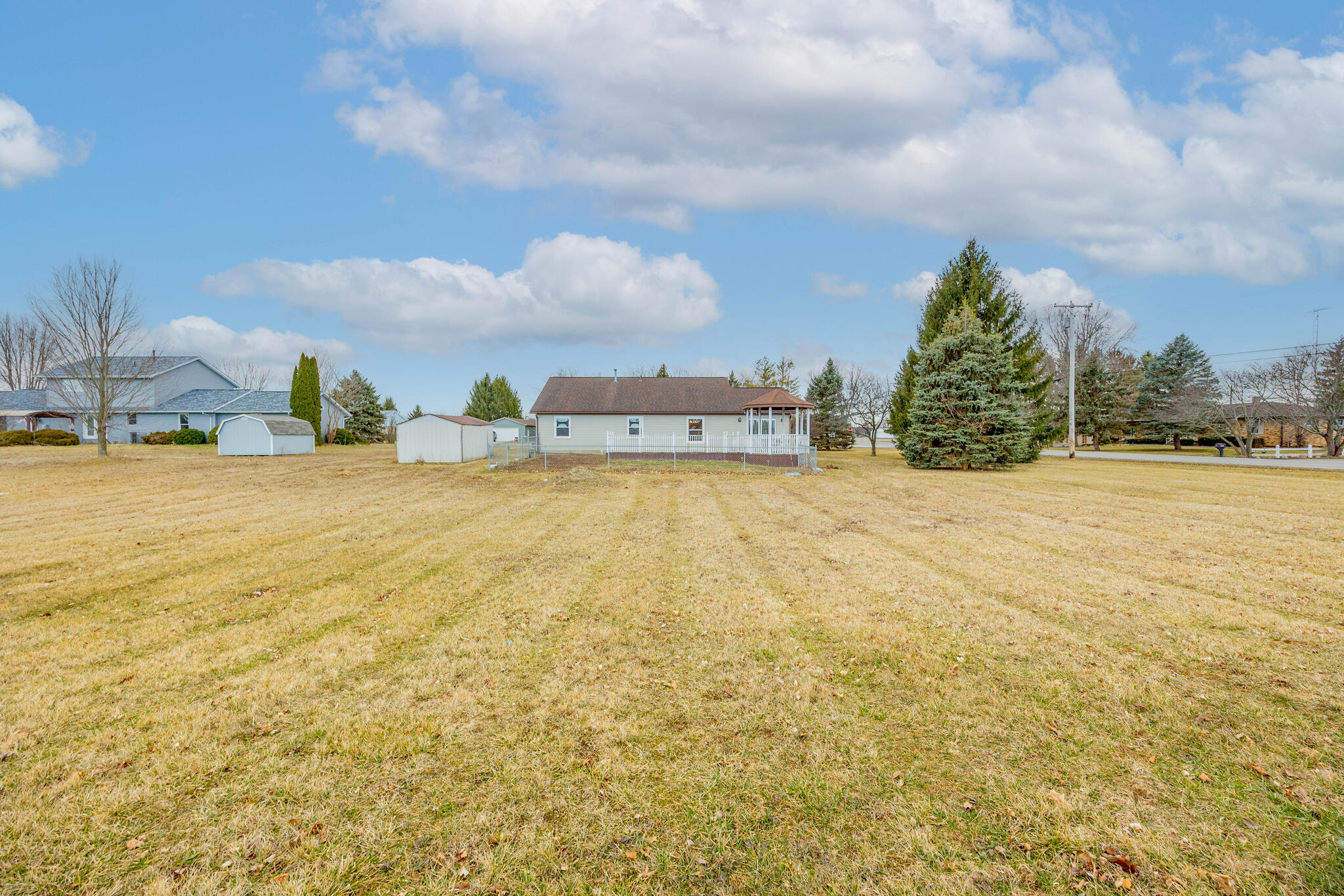 6990 Sunfish Drive, Huntsville, Ohio 43324