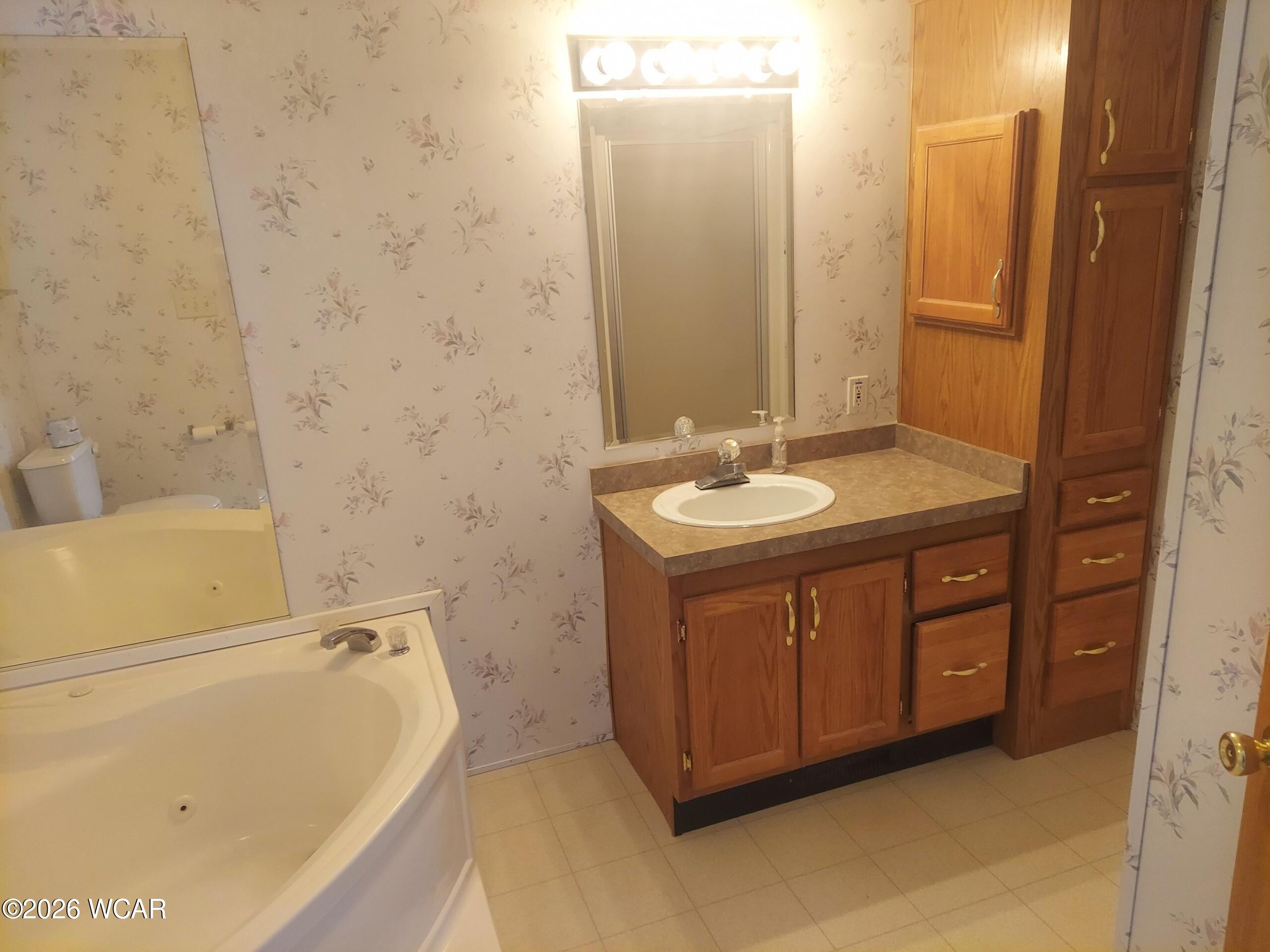 110 Steeple Chase Street, Lima, Ohio