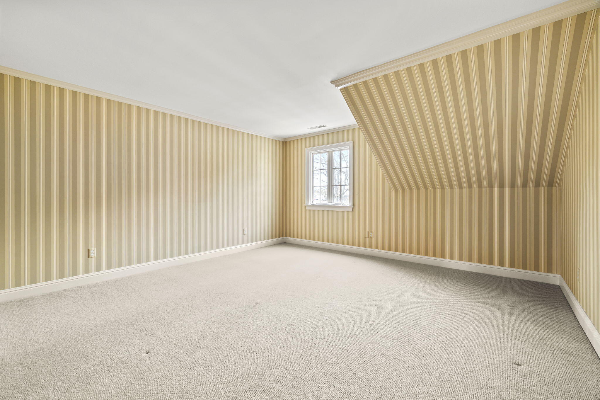 1160 Premwood Drive, Troy, Ohio 45373