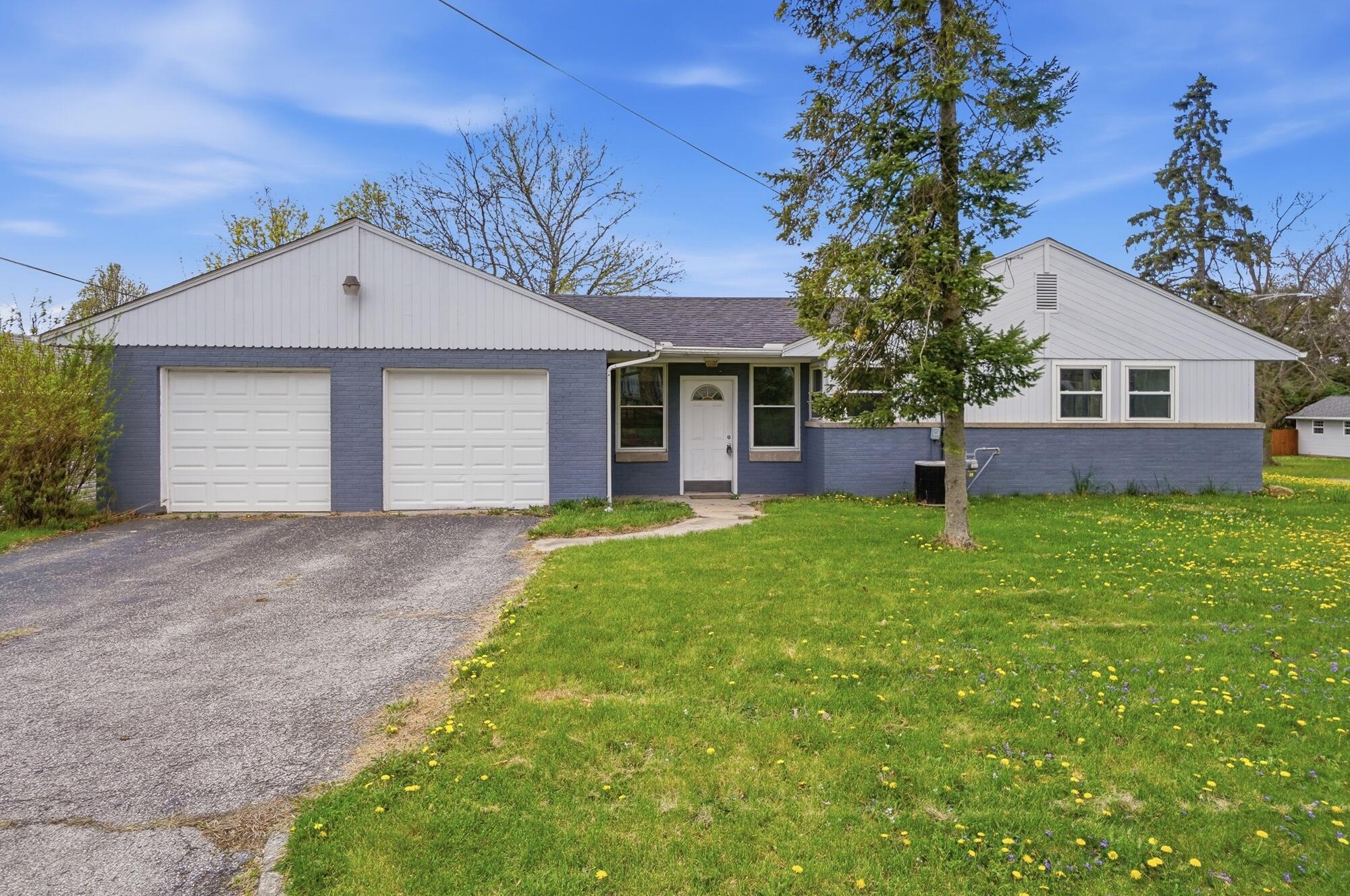 818 Brookwood Drive, Bellefontaine, Ohio 43311