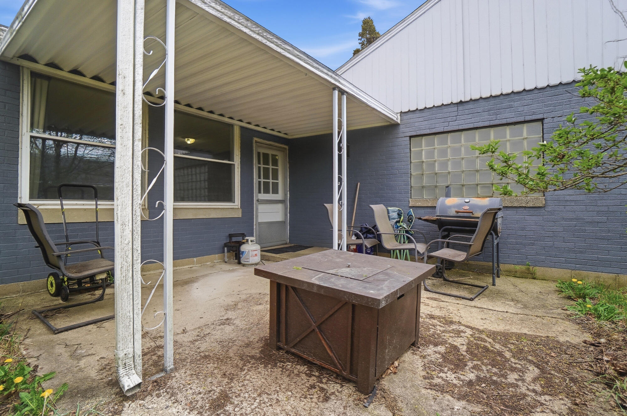 818 Brookwood Drive, Bellefontaine, Ohio 43311