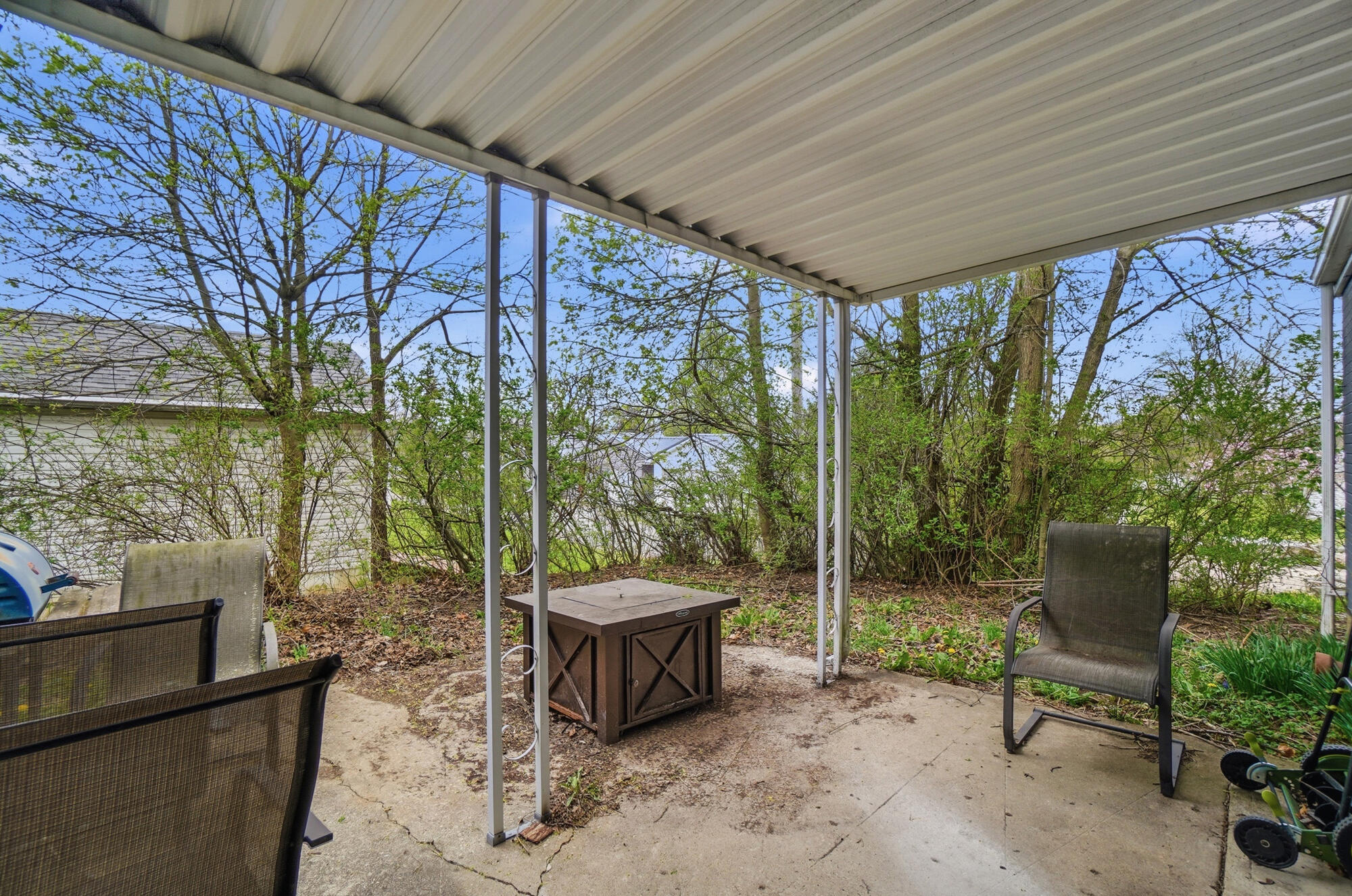 818 Brookwood Drive, Bellefontaine, Ohio 43311