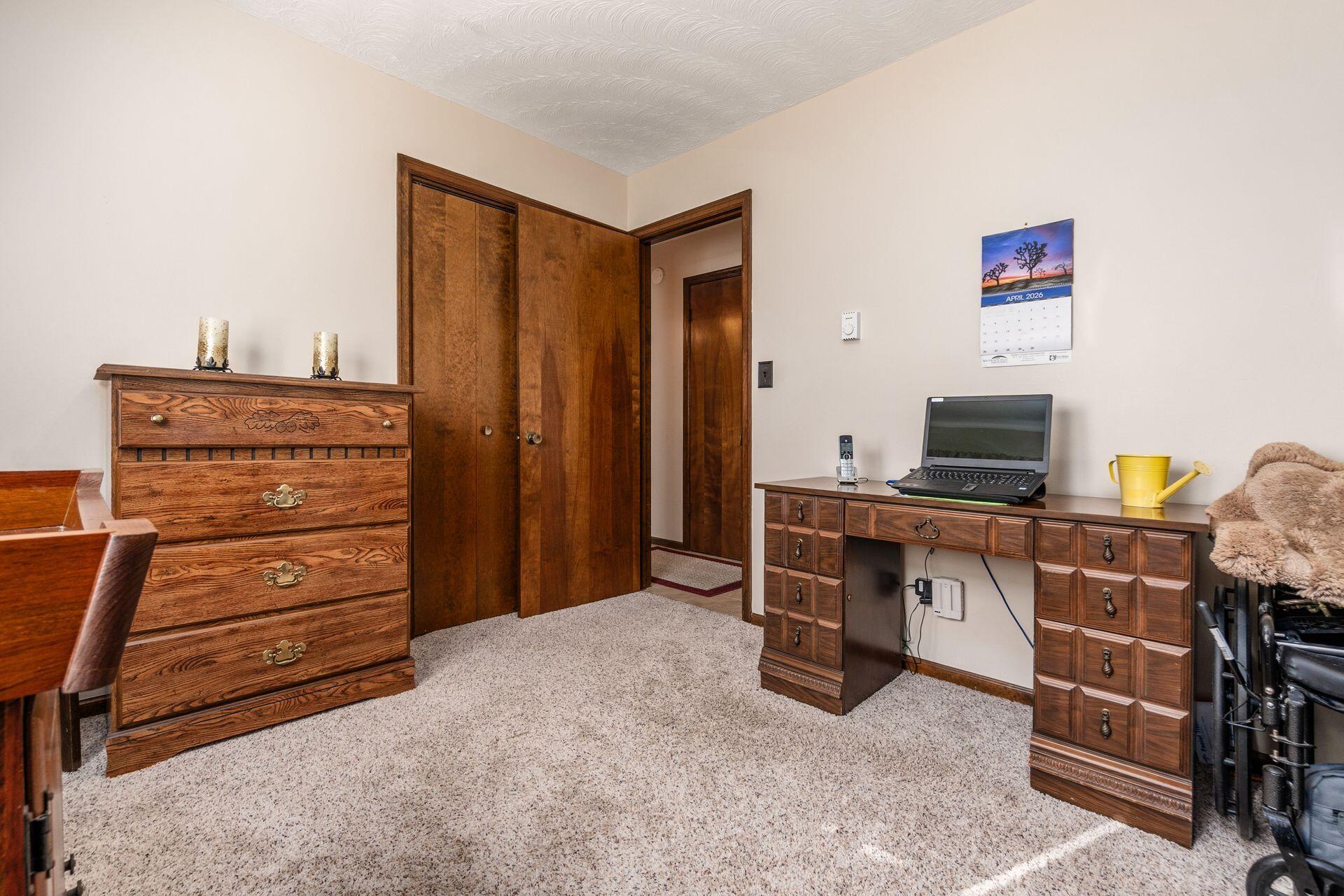 1200 Spring Valley Road, London, Ohio 43140