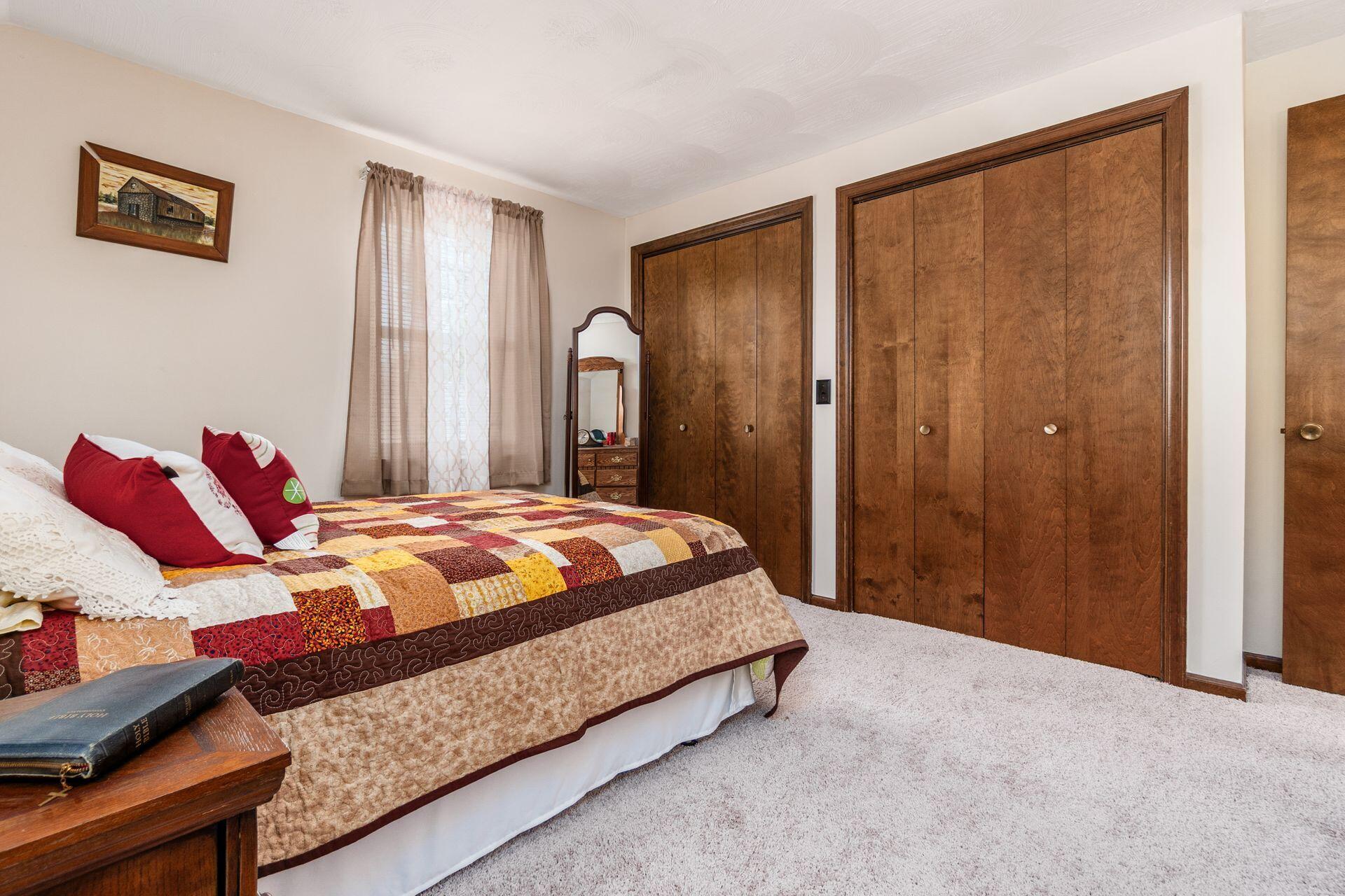 1200 Spring Valley Road, London, Ohio 43140