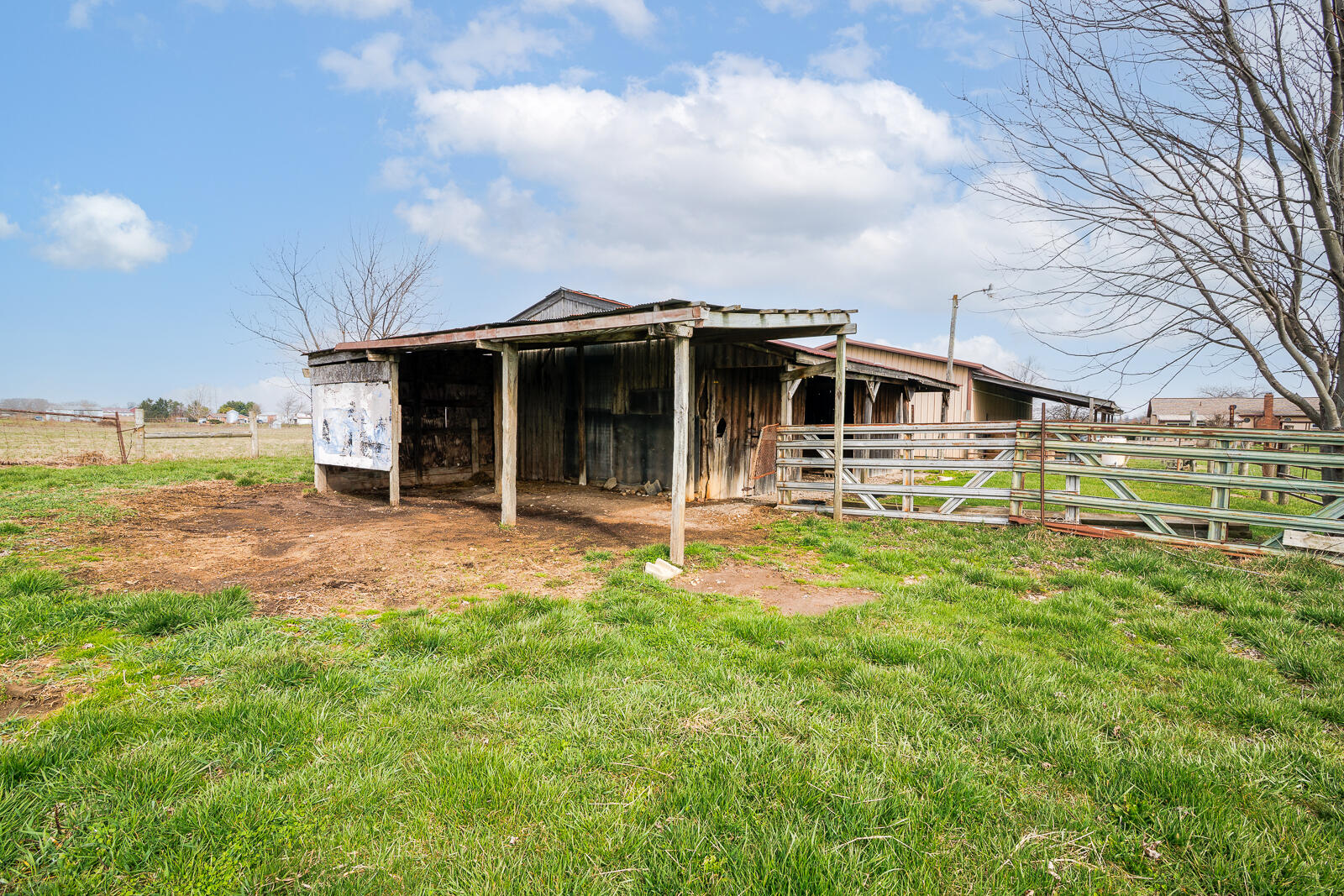 4401 Big Plain Circleville Road, London, Ohio 43140