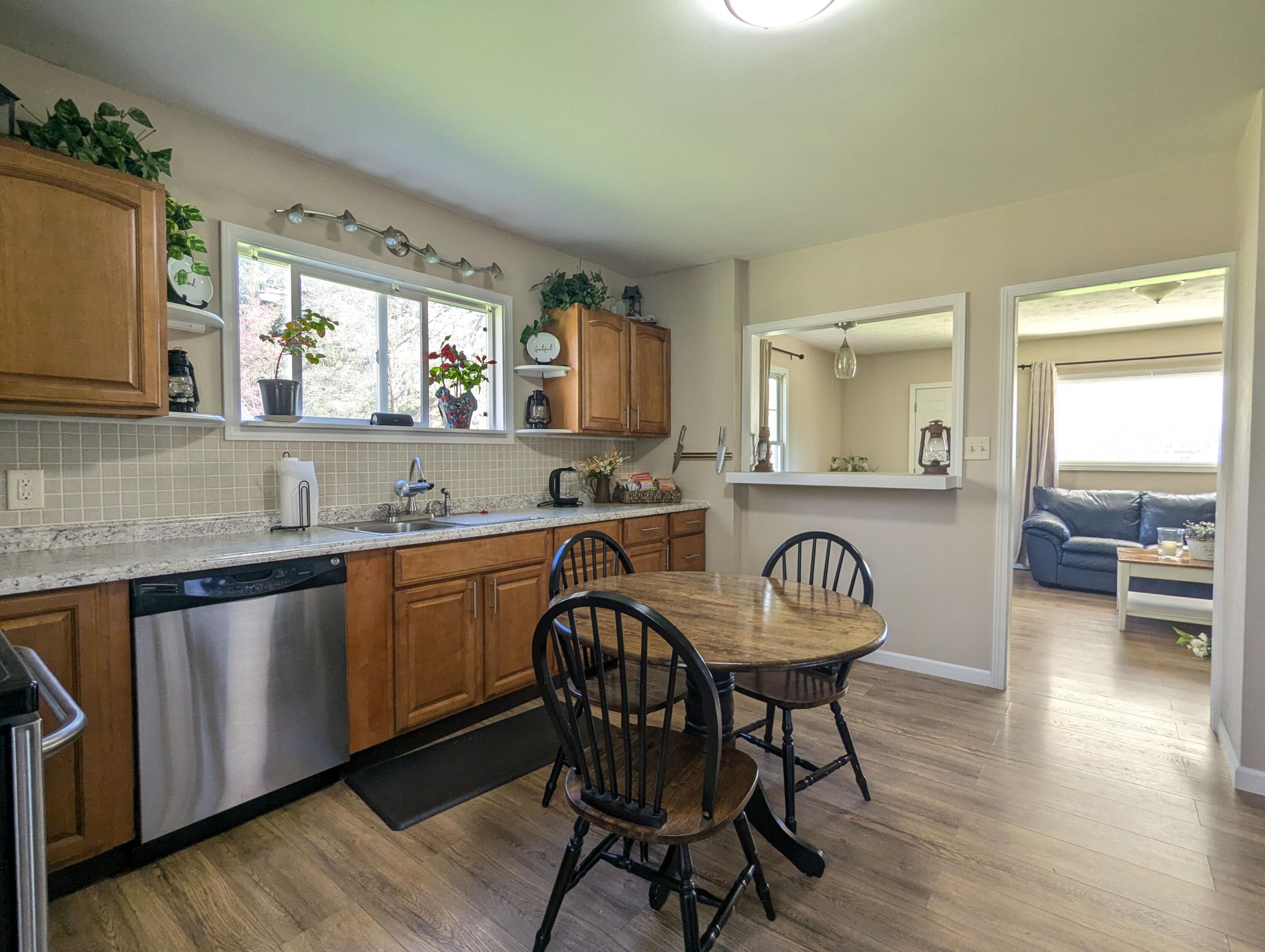 1042 Willow Road, Springfield, Ohio 45502