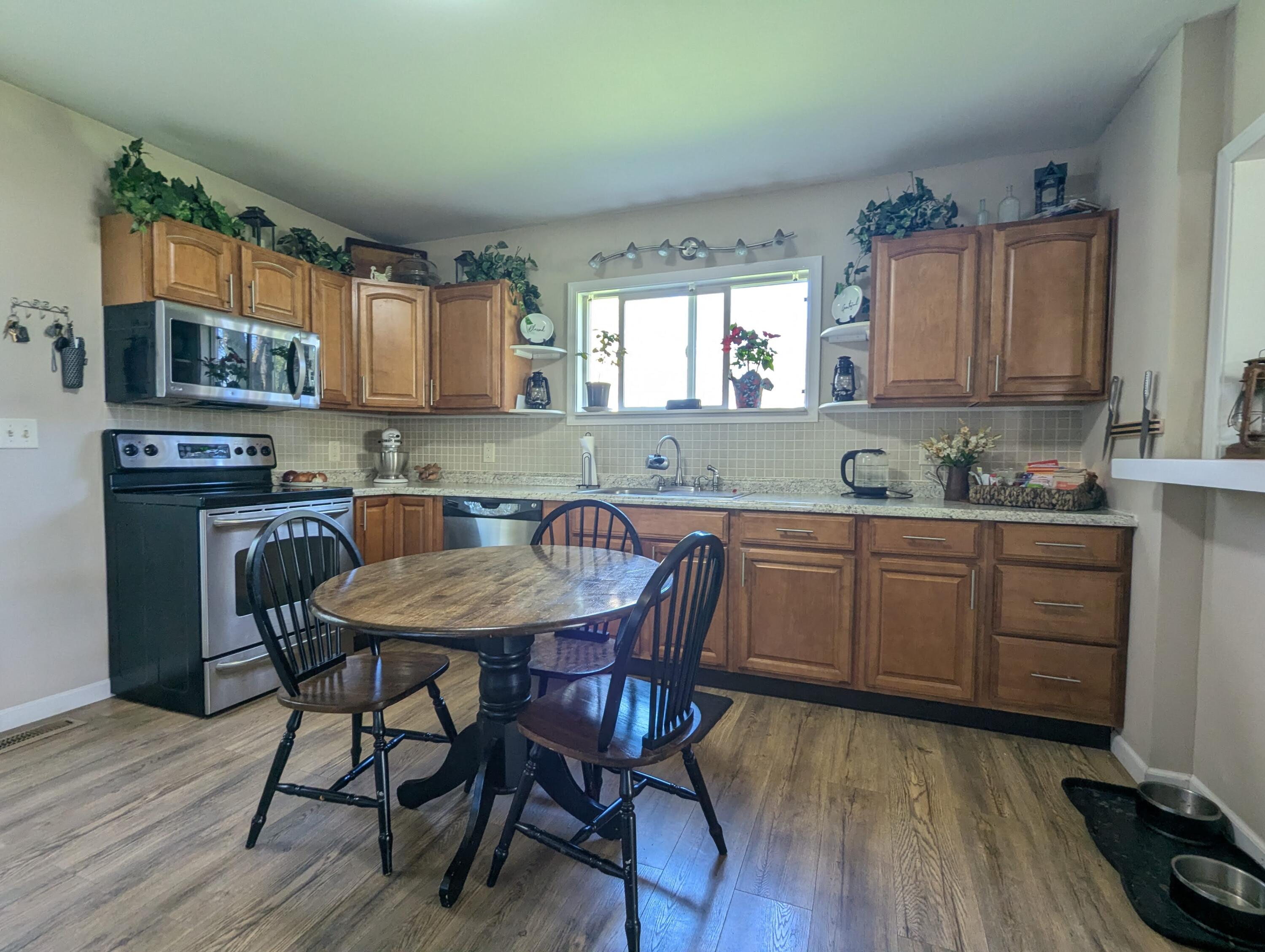 1042 Willow Road, Springfield, Ohio 45502