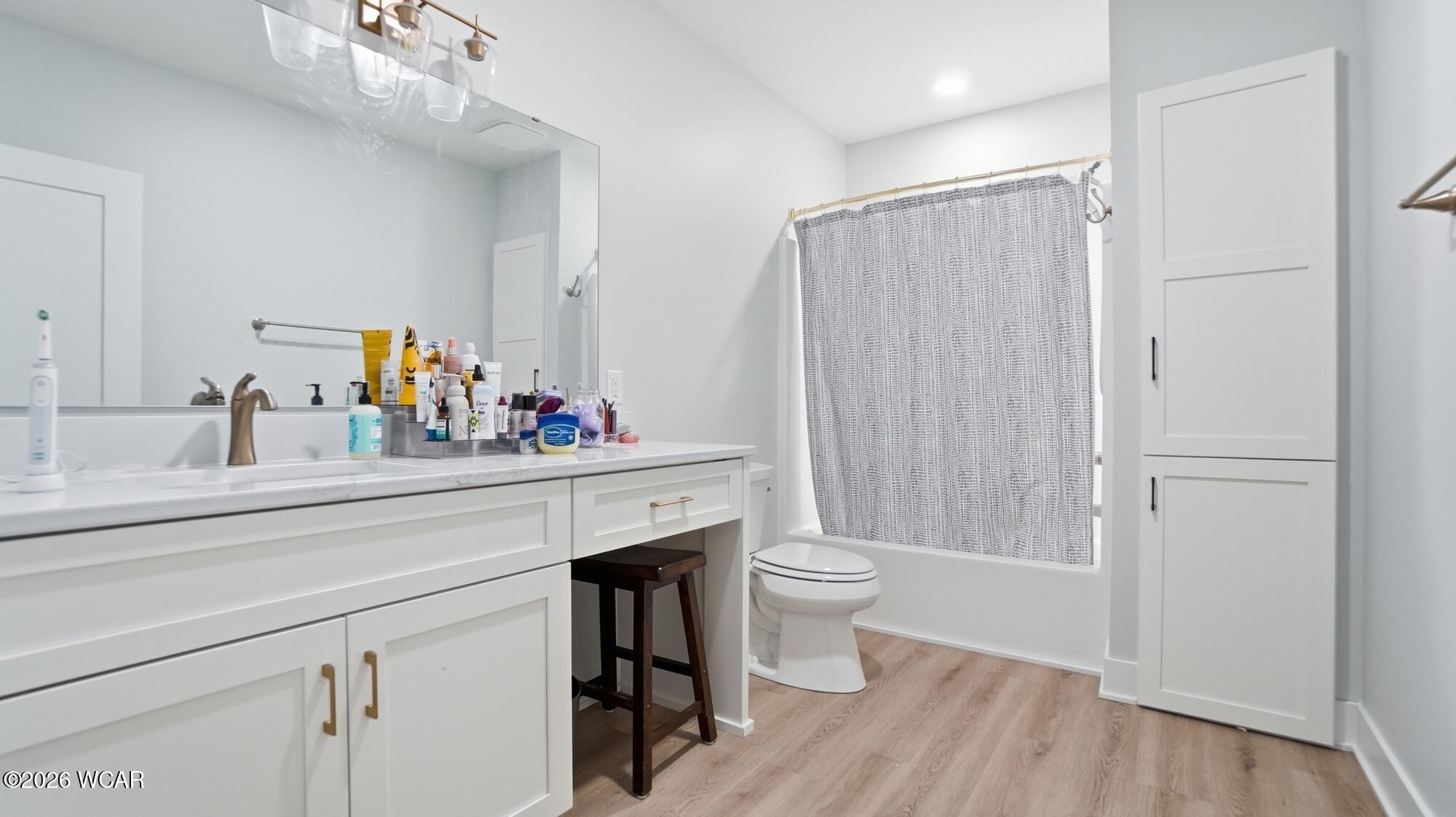 1213 Hidden Brook Drive, Hicksville, Ohio