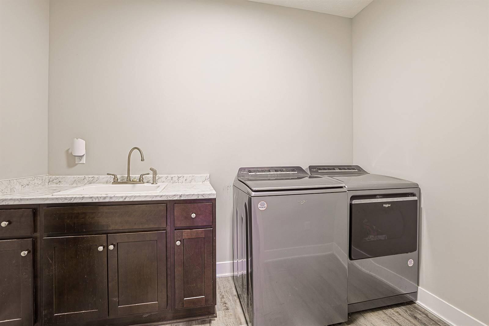 6853 Zerkle Road, Springfield, Ohio 45502