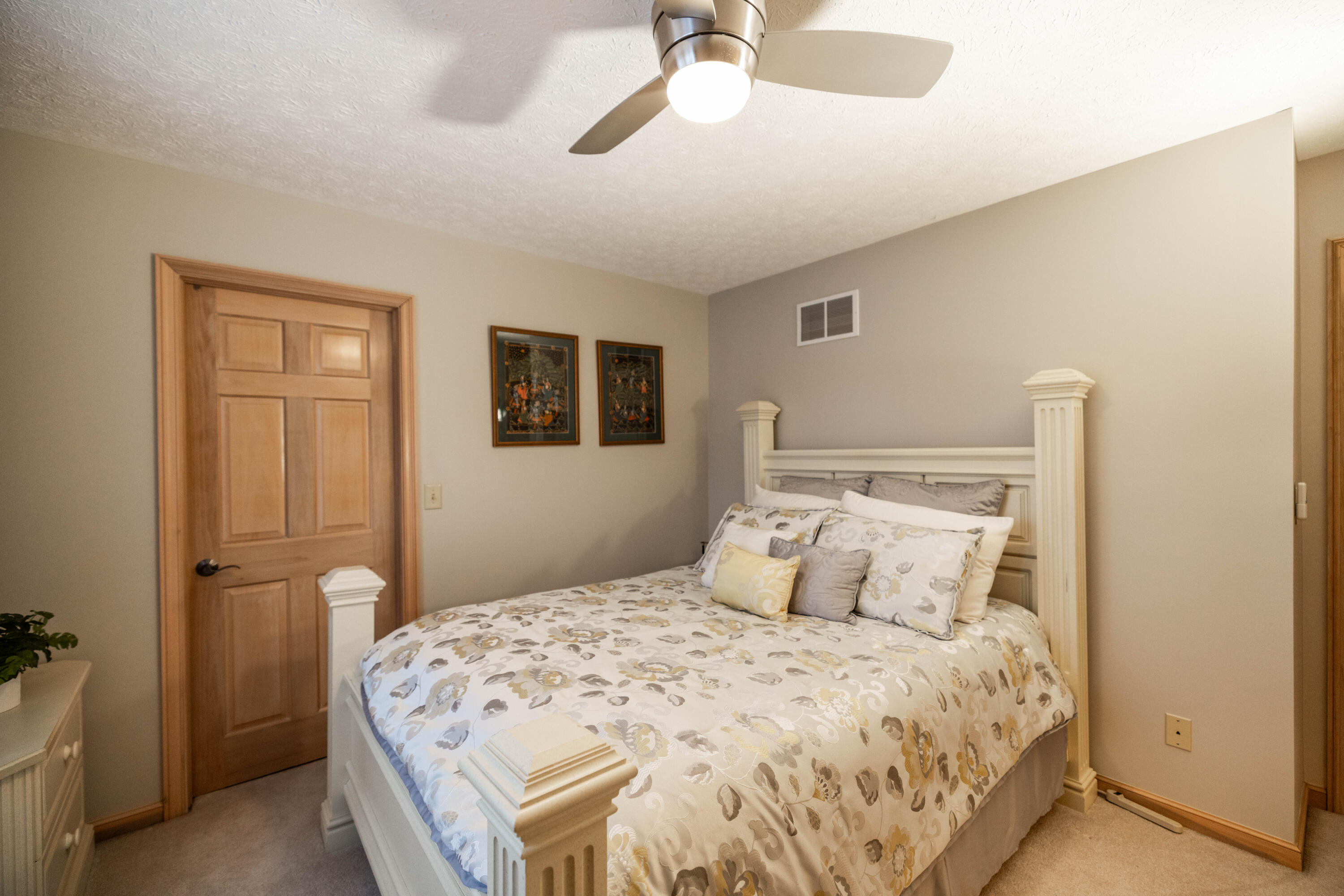 3135 Imperial Boulevard, Springfield, Ohio 45503