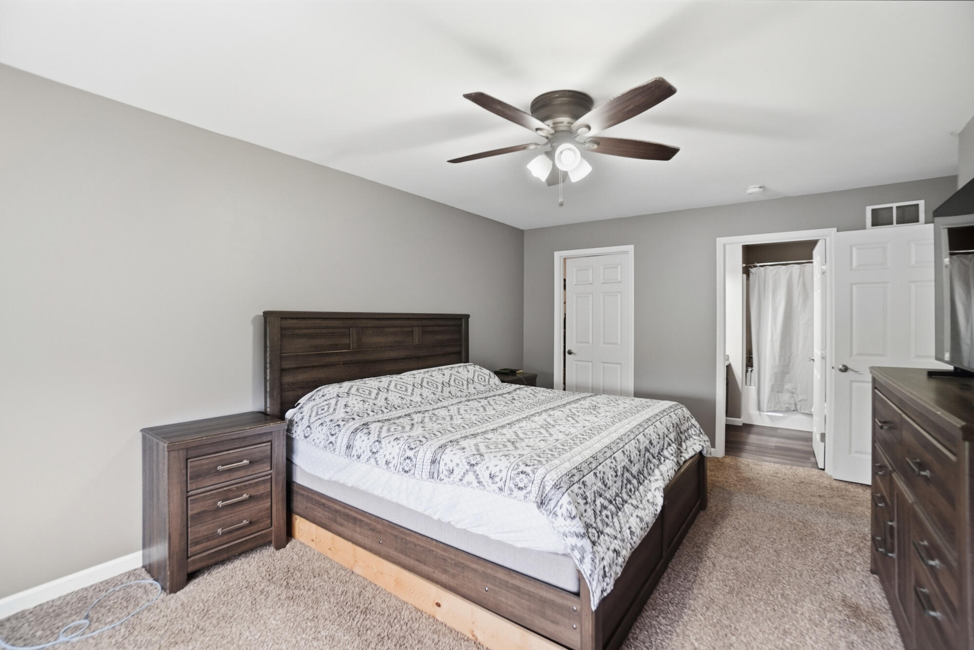 17138 National Road, Wapakoneta, Ohio 45895