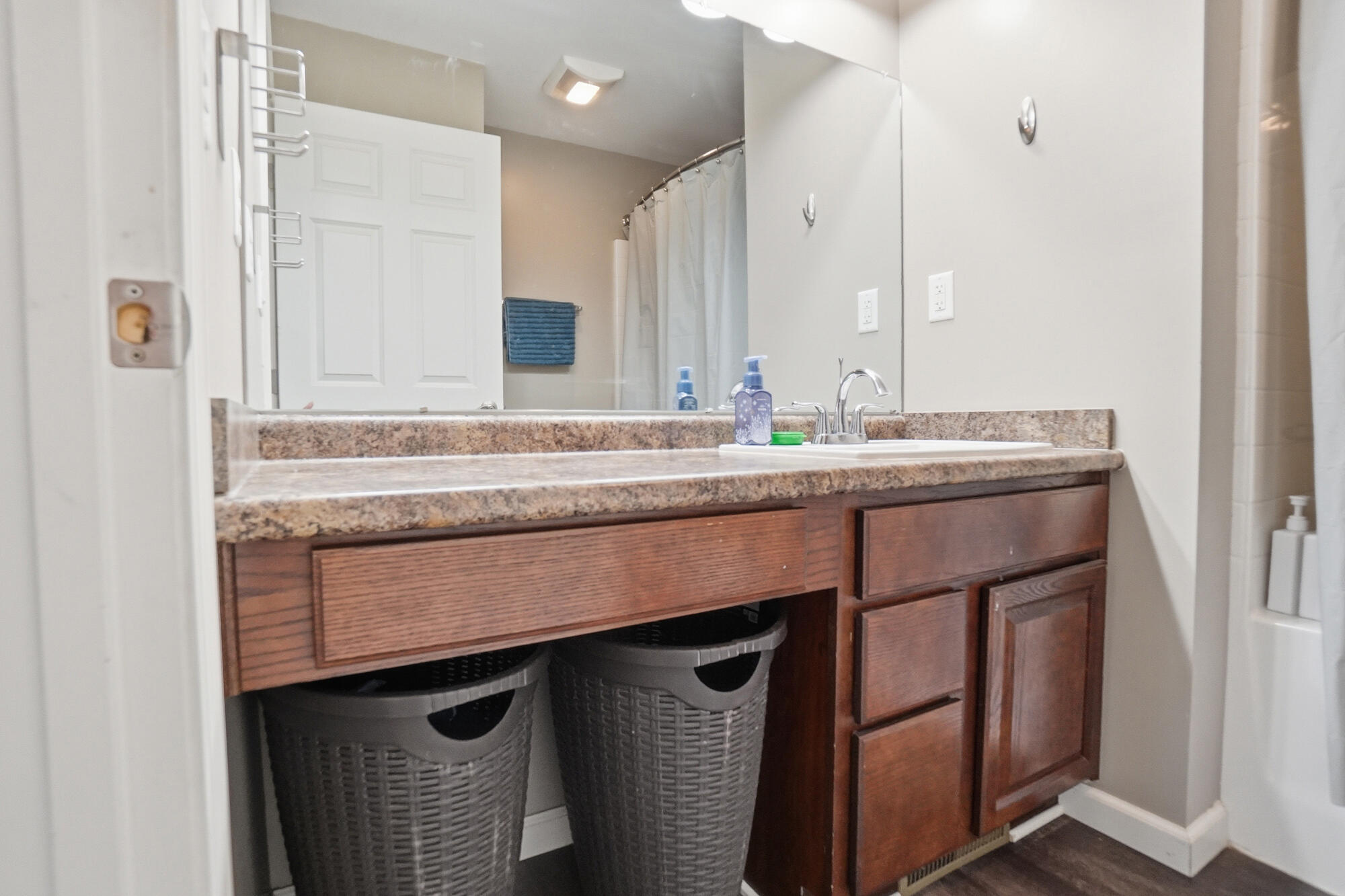 17138 National Road, Wapakoneta, Ohio 45895