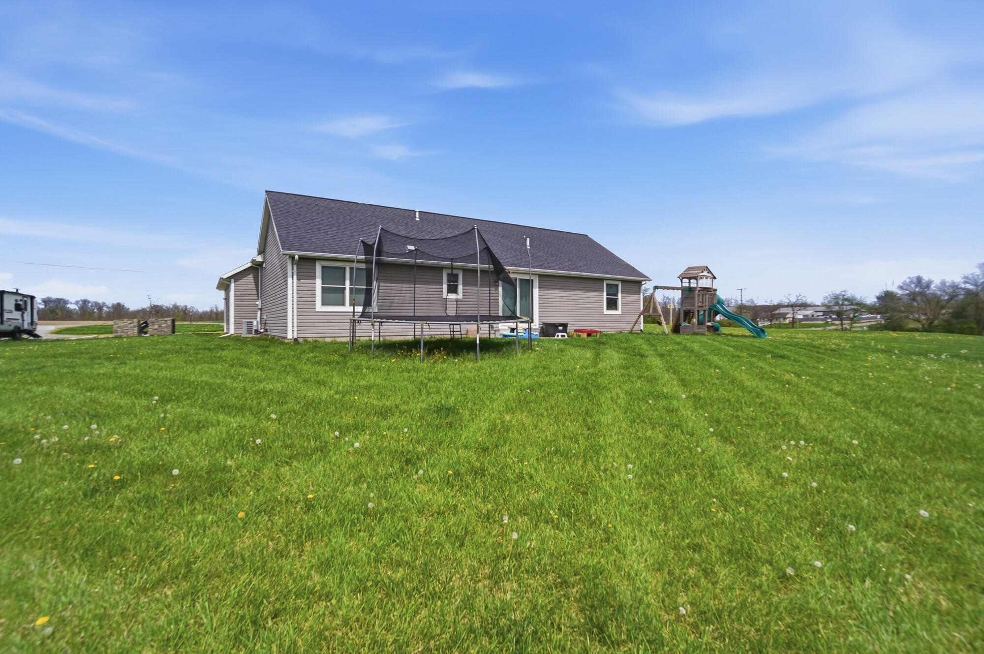 17138 National Road, Wapakoneta, Ohio 45895