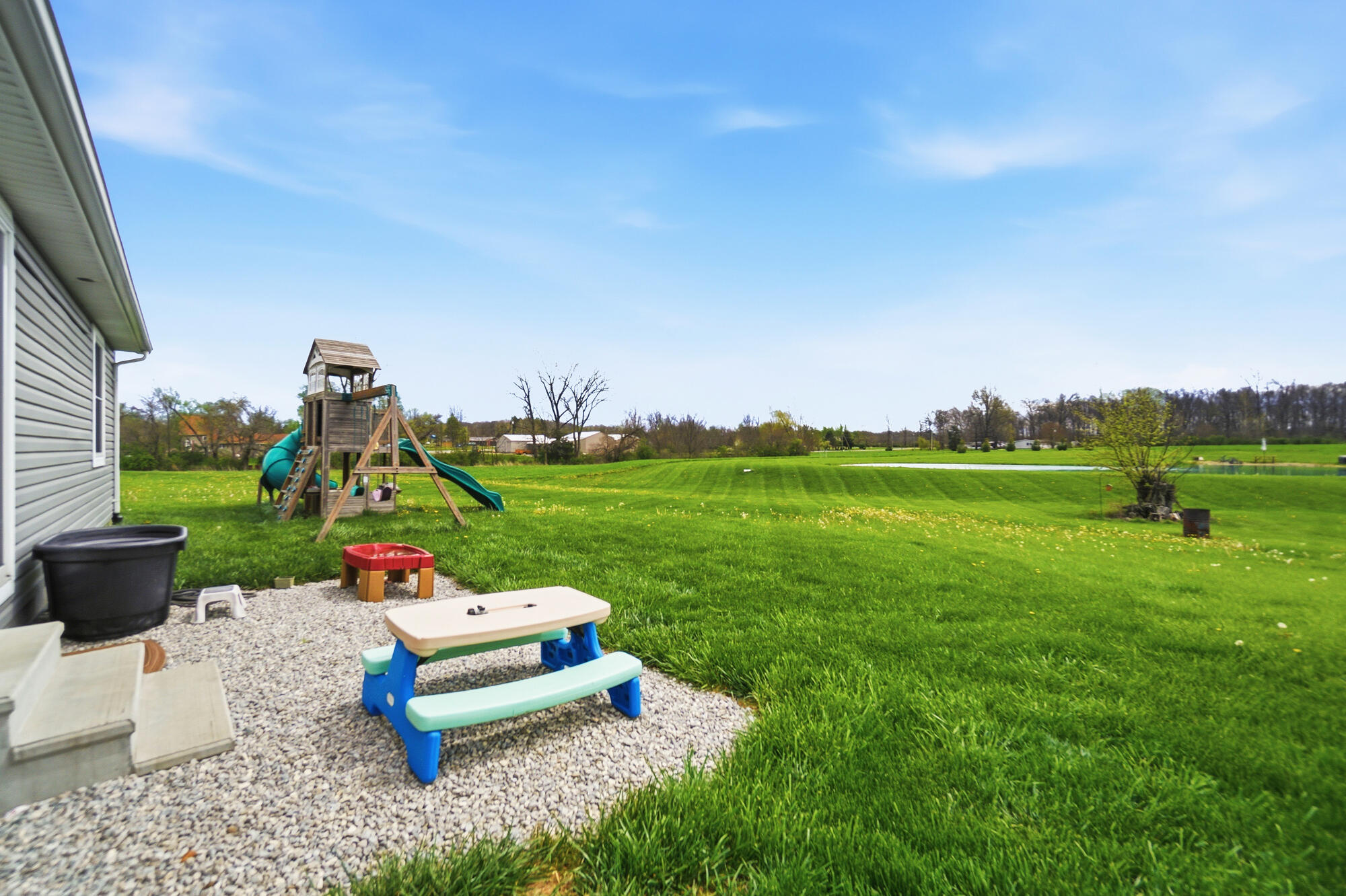 17138 National Road, Wapakoneta, Ohio 45895