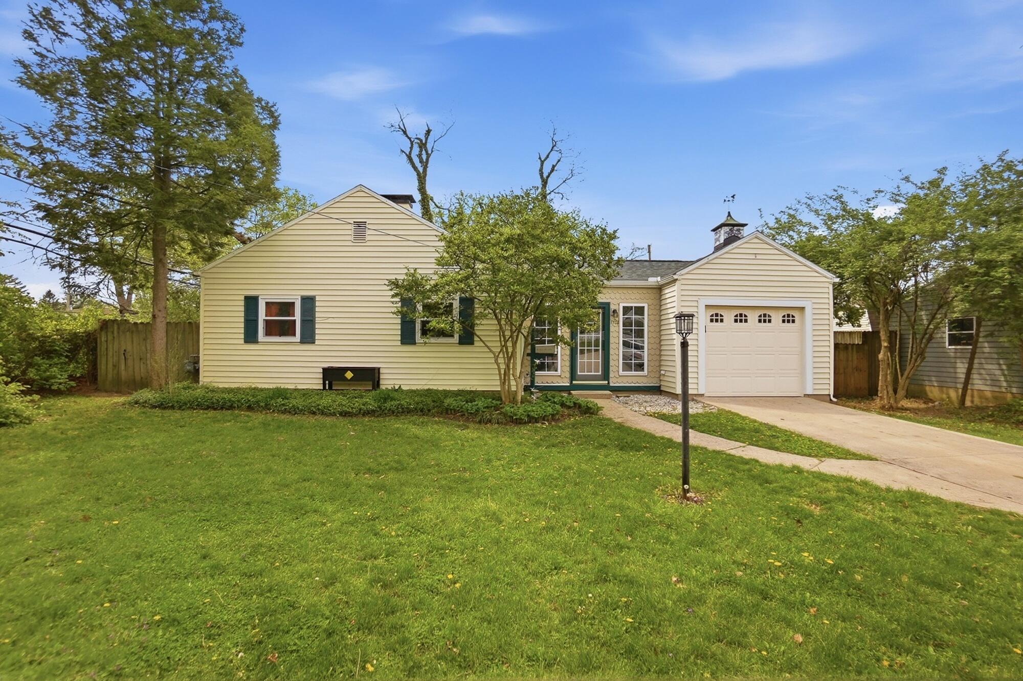 1734 Audubon Park Drive, Springfield, Ohio 45504